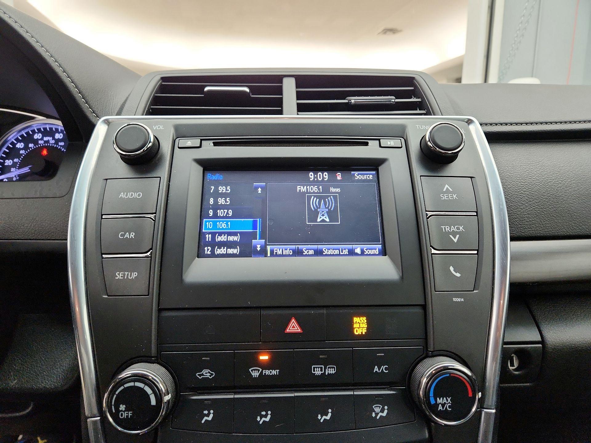 Thumbnail: 2017 Toyota Camry - 15