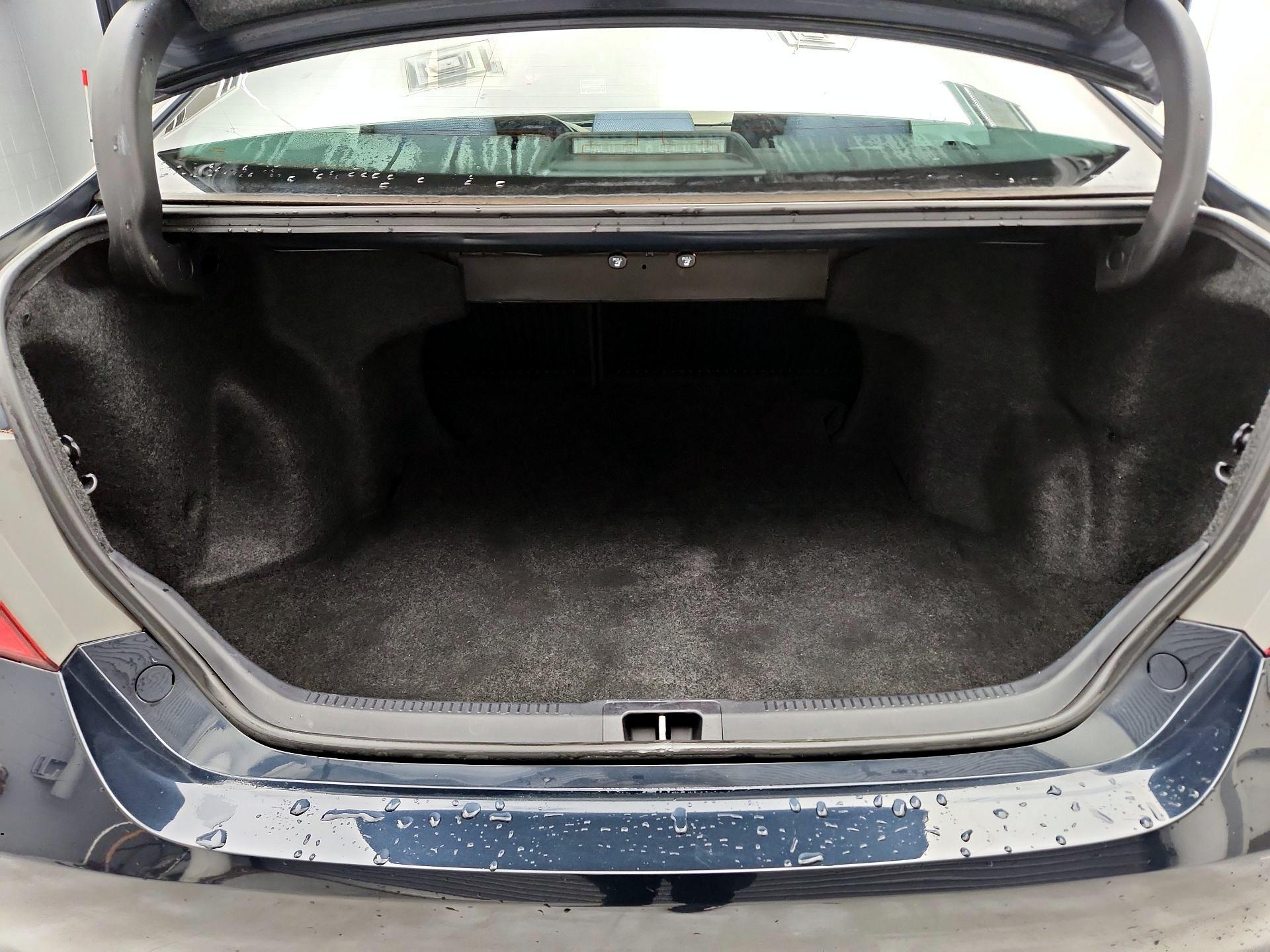 Thumbnail: 2017 Toyota Camry - 20