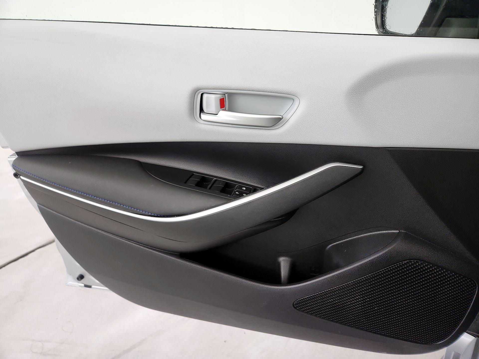 Thumbnail: 2022 Toyota Corolla - 12