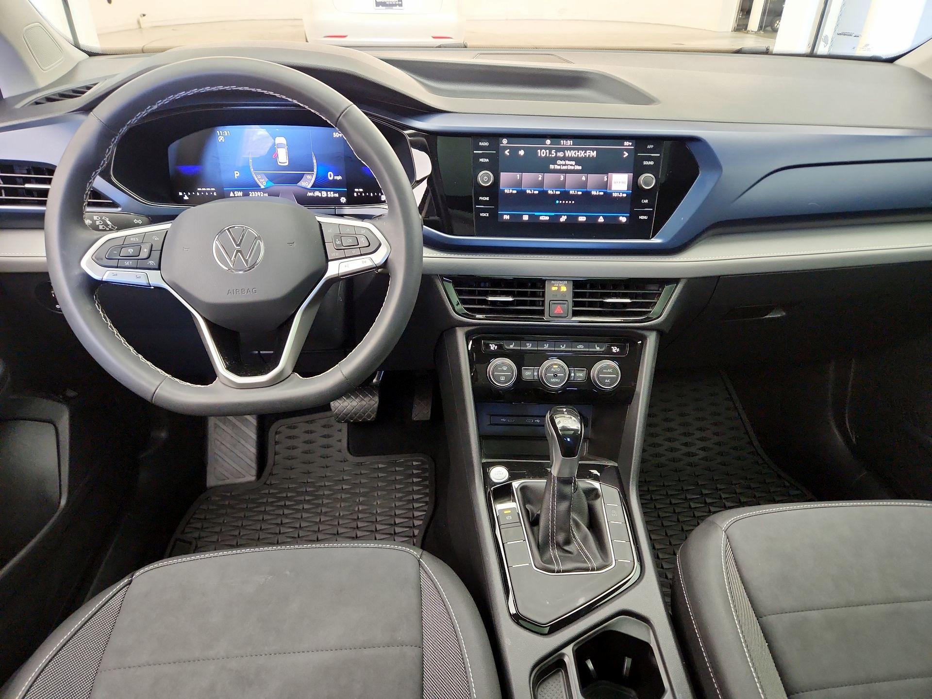 Thumbnail: 2024 Volkswagen Taos - 9