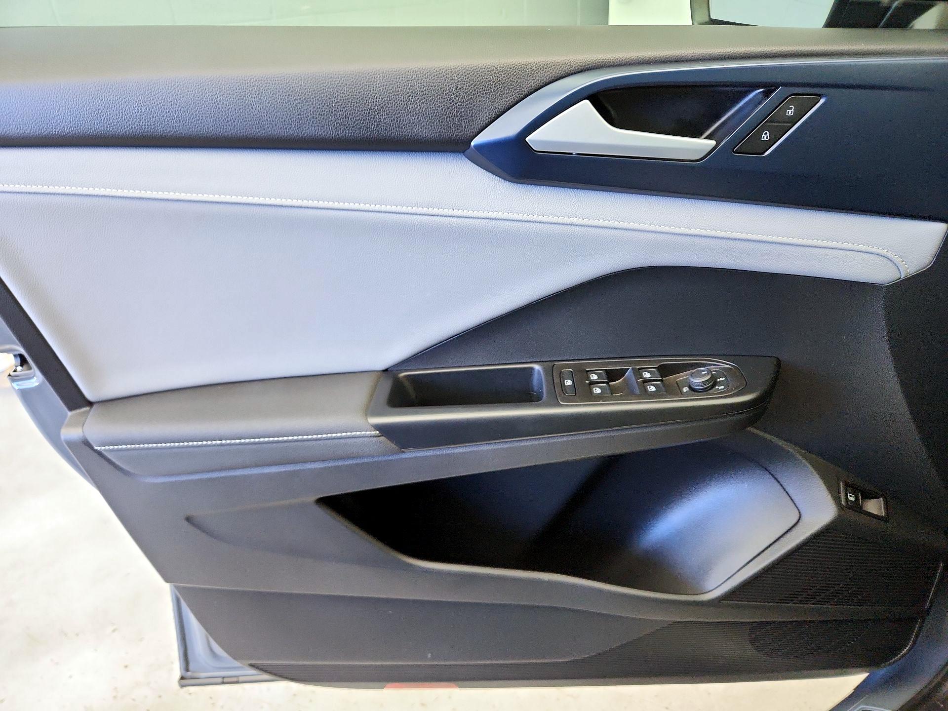 Thumbnail: 2024 Volkswagen Taos - 12