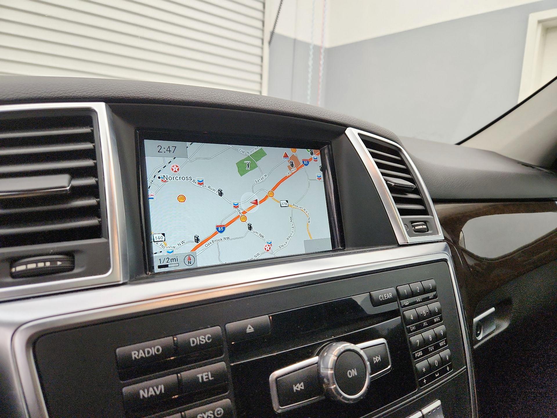 Thumbnail: 2015 Mercedes-Benz M-Class - 14