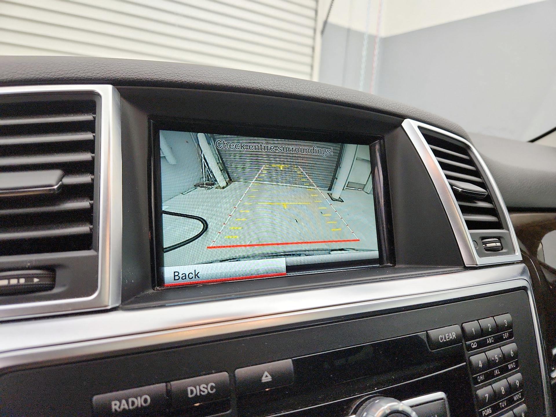 Thumbnail: 2015 Mercedes-Benz M-Class - 15