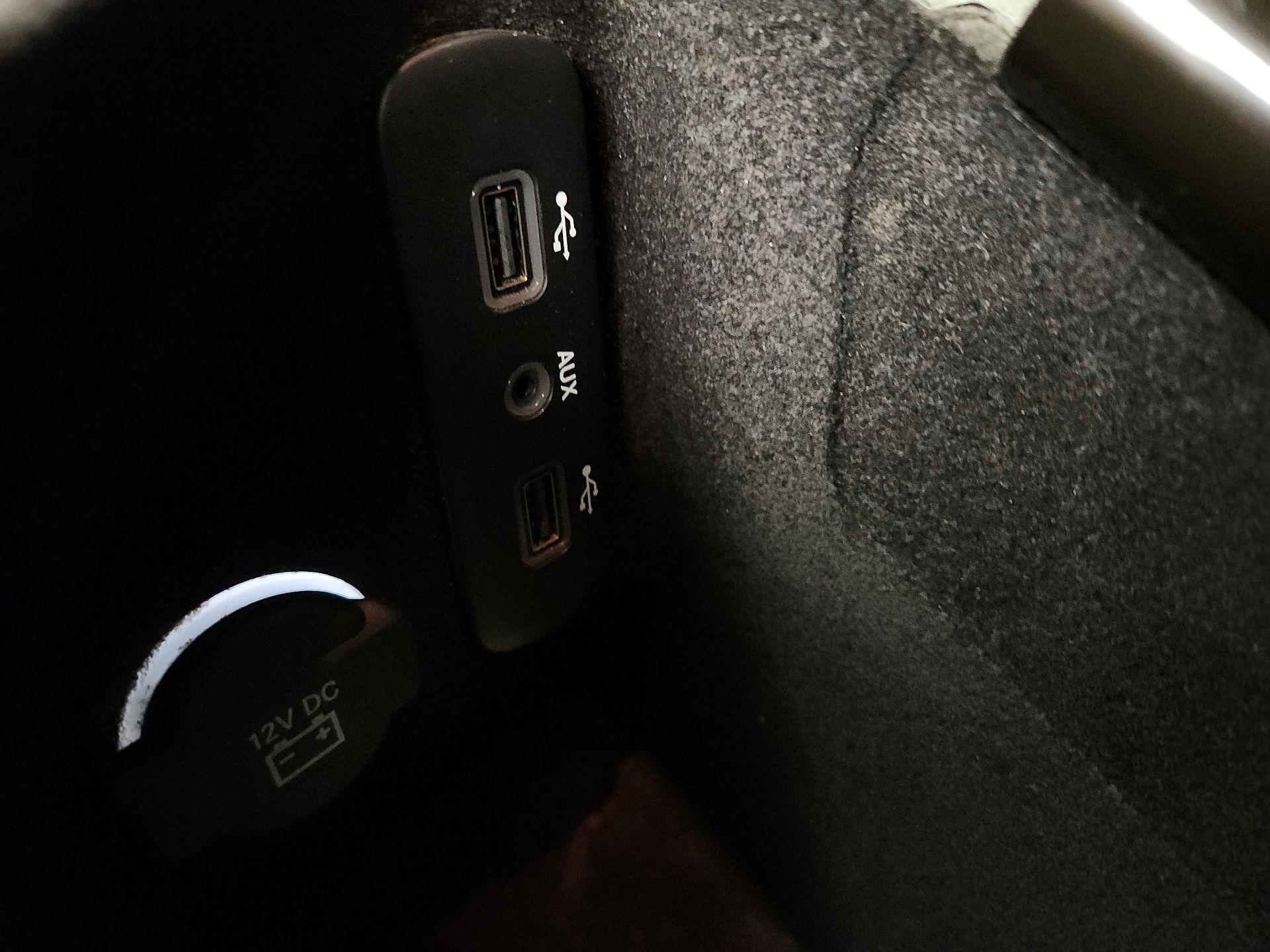 Thumbnail: 2017 Dodge Challenger - 19