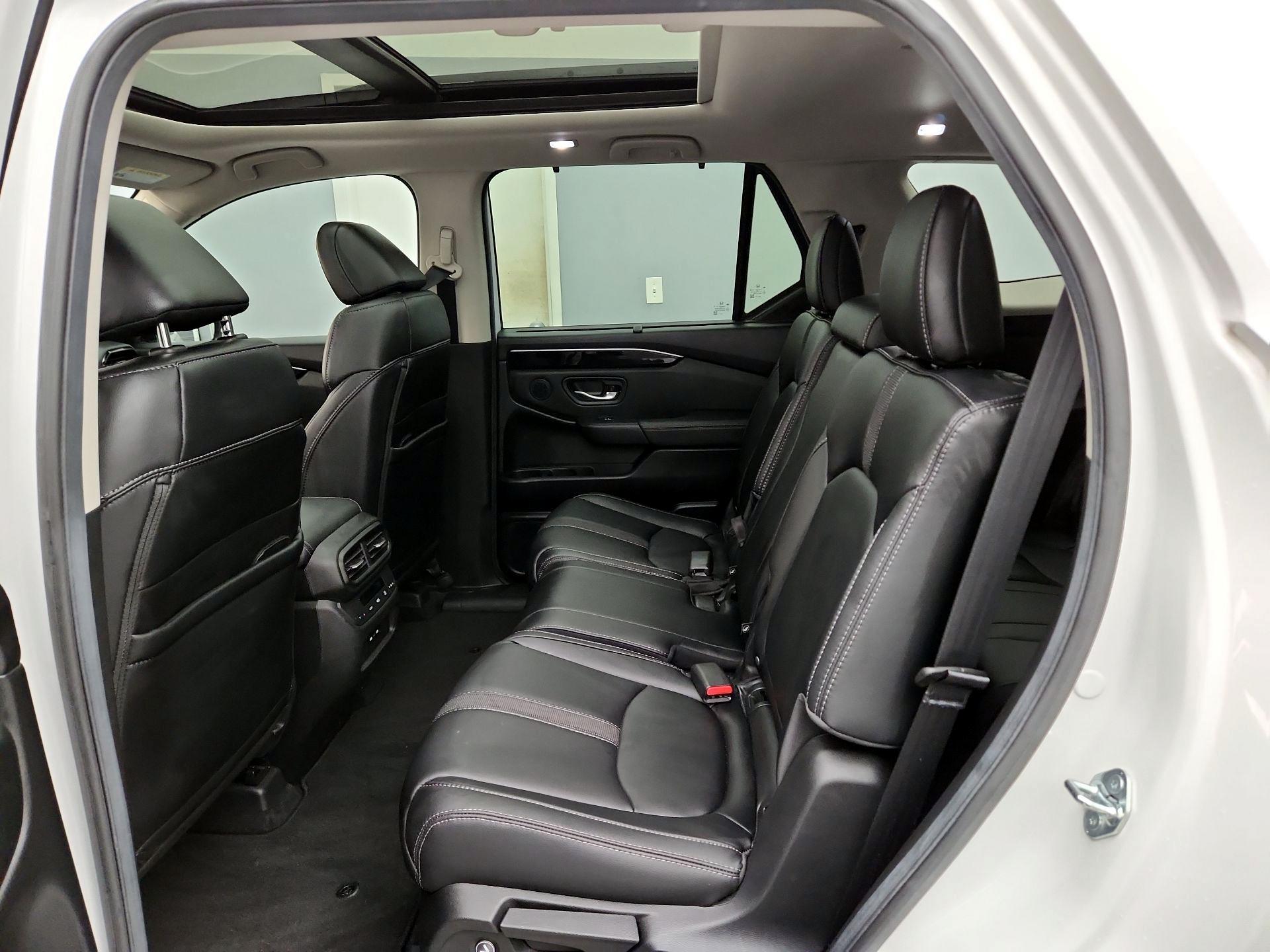 Thumbnail: 2025 Honda Pilot - 20