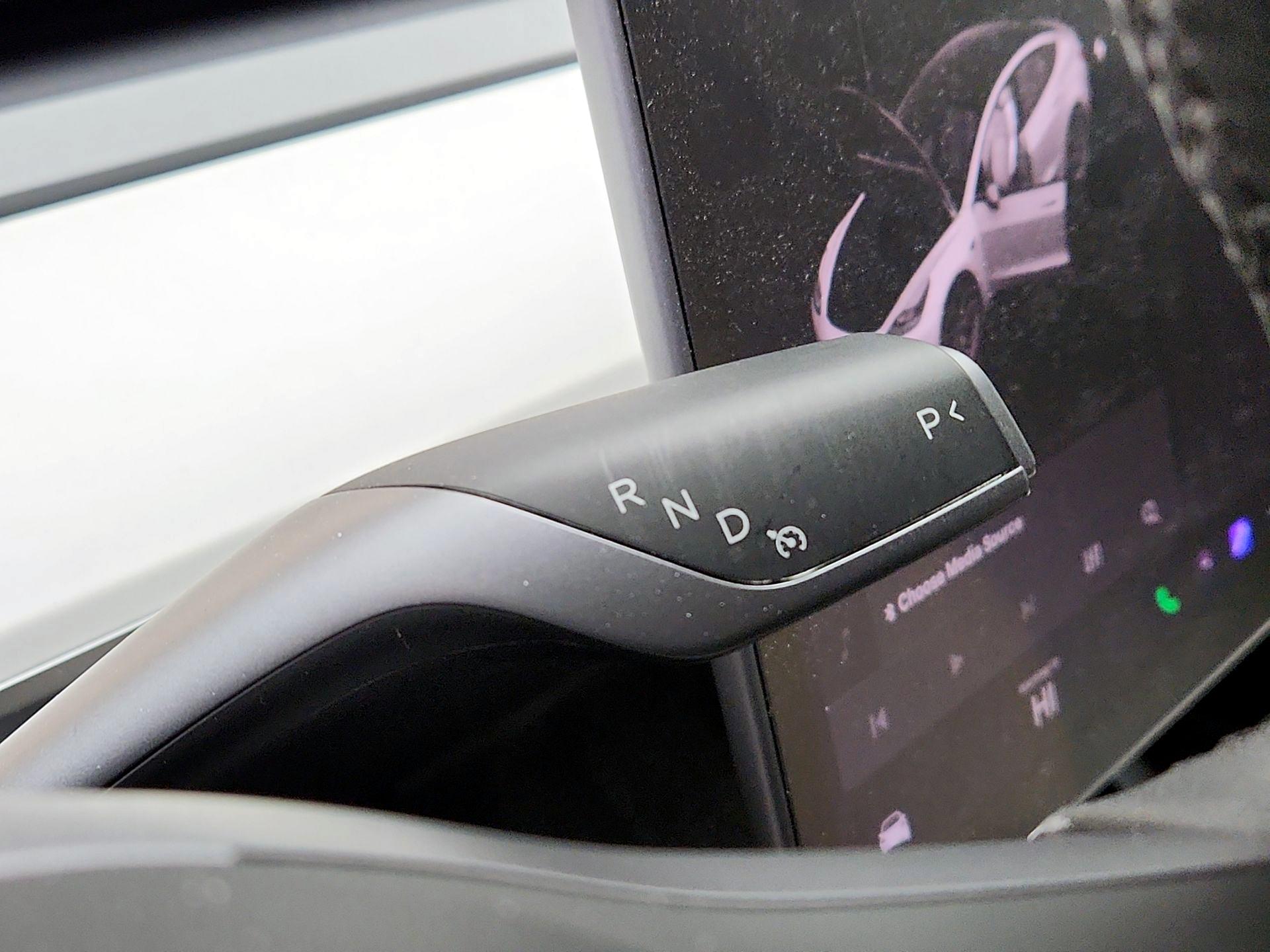 Thumbnail: 2021 Tesla Model 3 - 17