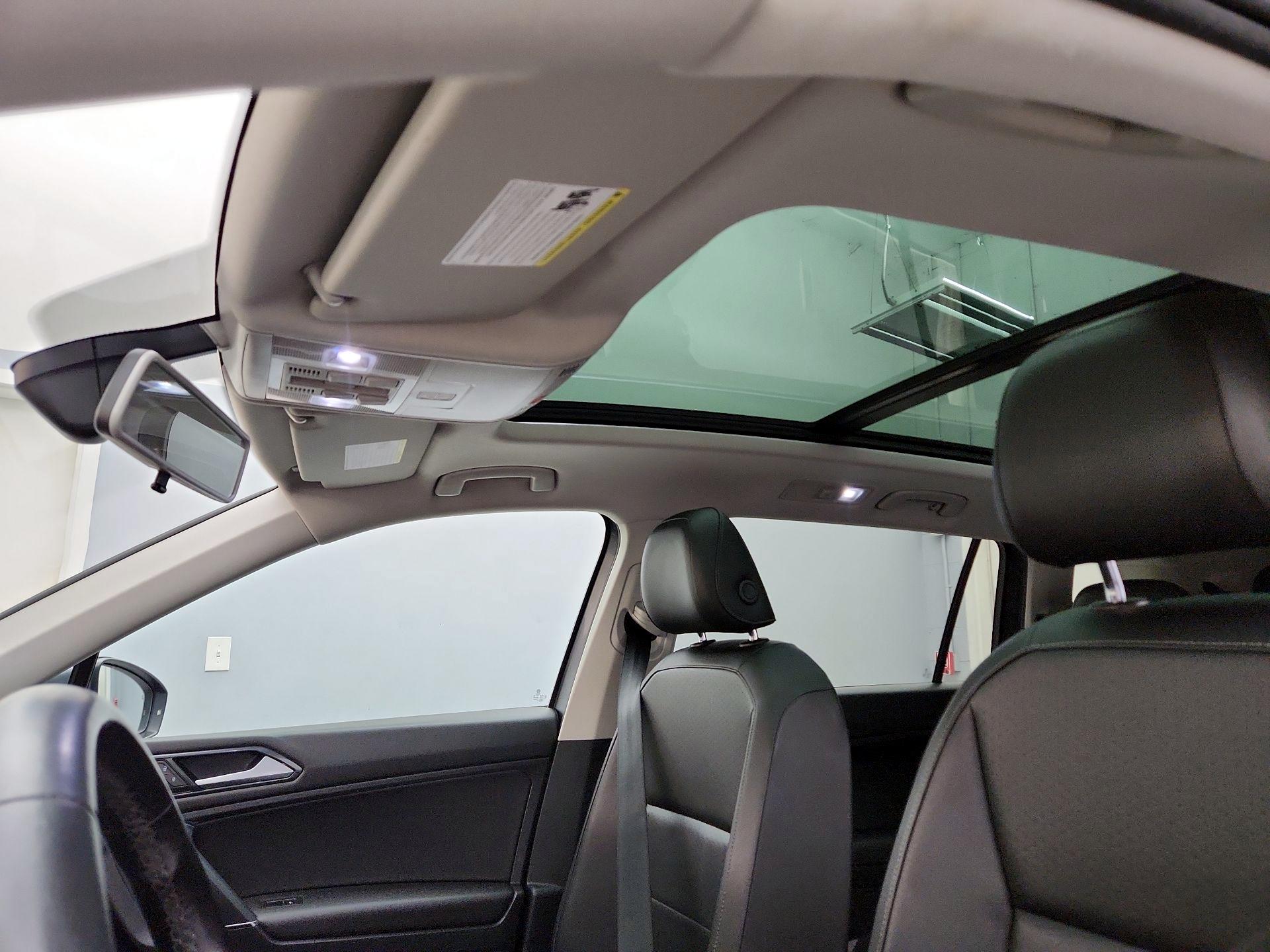 Thumbnail: 2018 Volkswagen Tiguan - 19