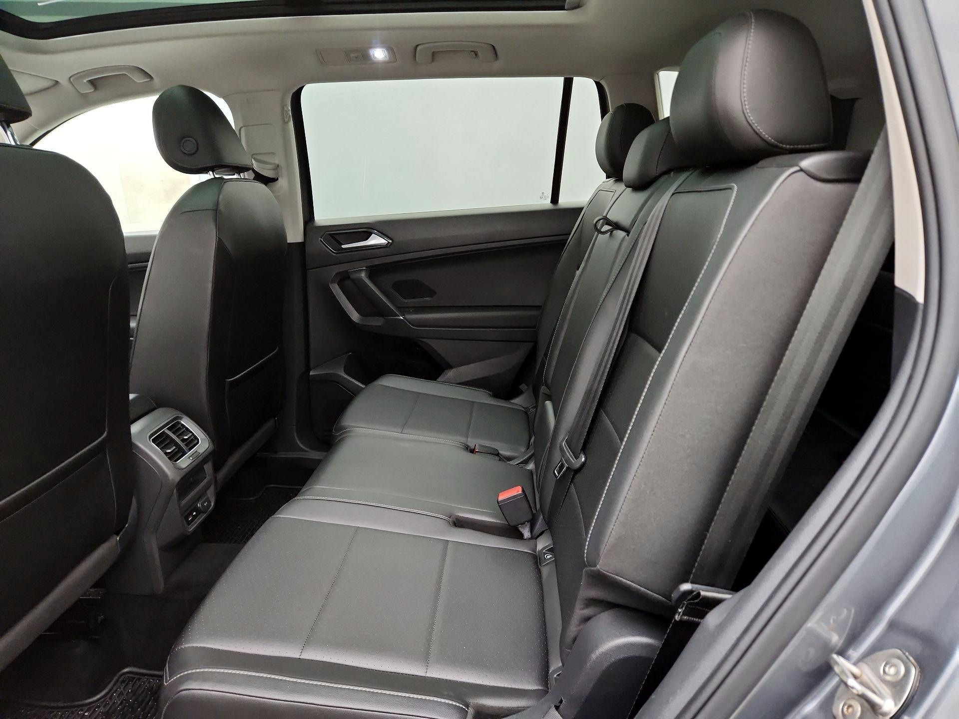 Thumbnail: 2018 Volkswagen Tiguan - 20