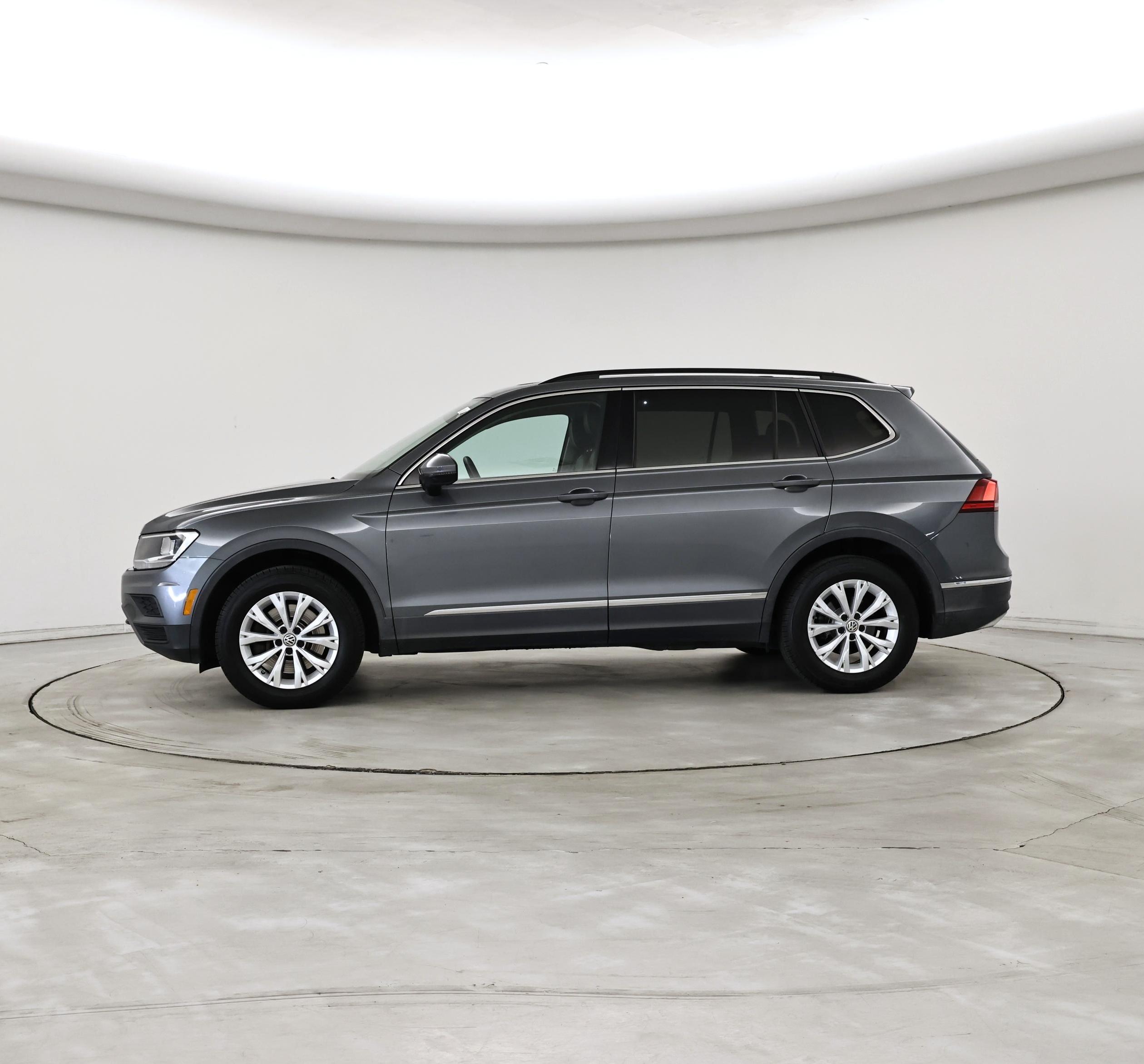 Thumbnail: 2018 Volkswagen Tiguan - 3