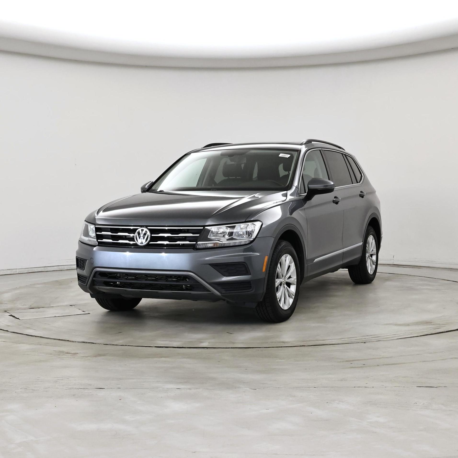 Thumbnail: 2018 Volkswagen Tiguan - 4