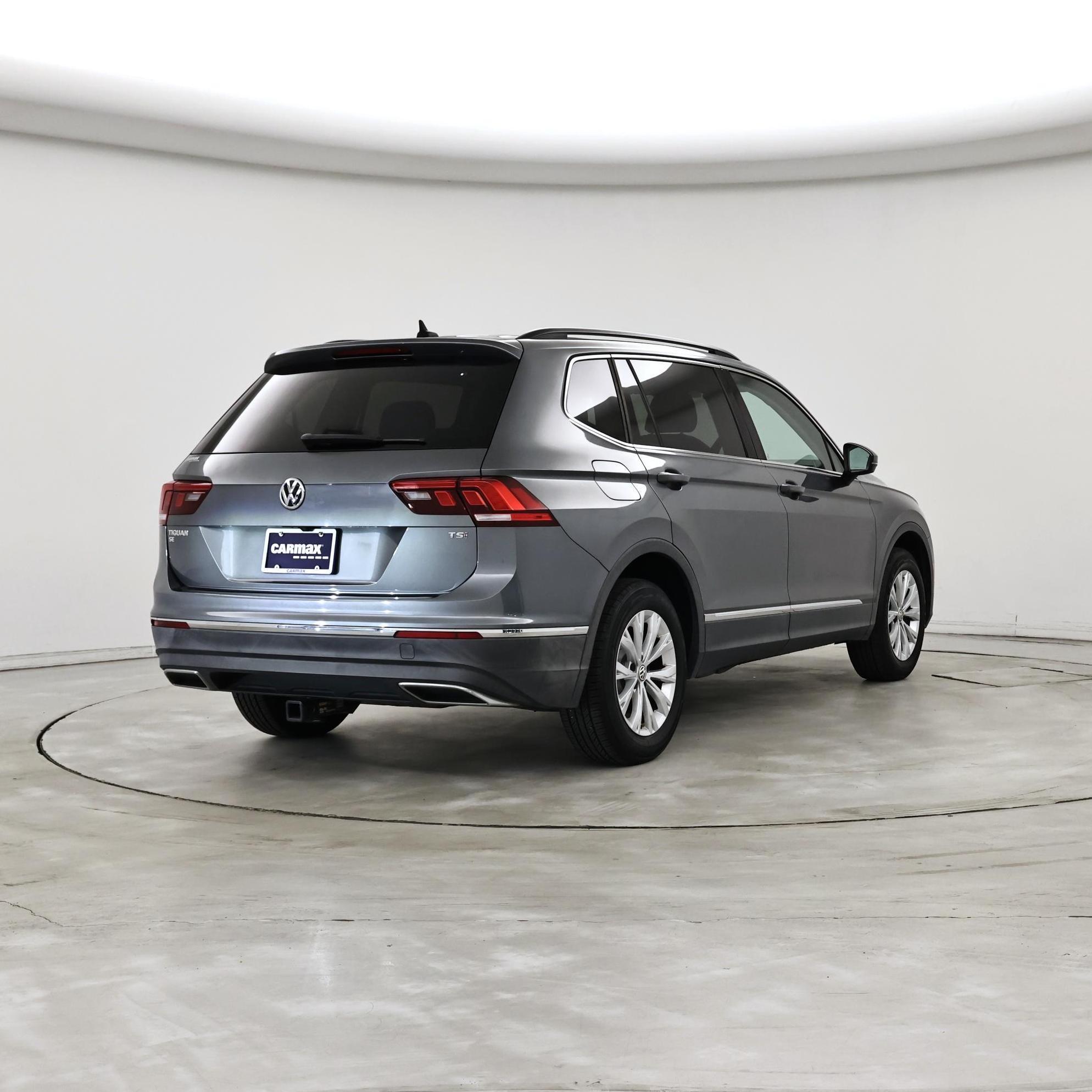 Thumbnail: 2018 Volkswagen Tiguan - 8