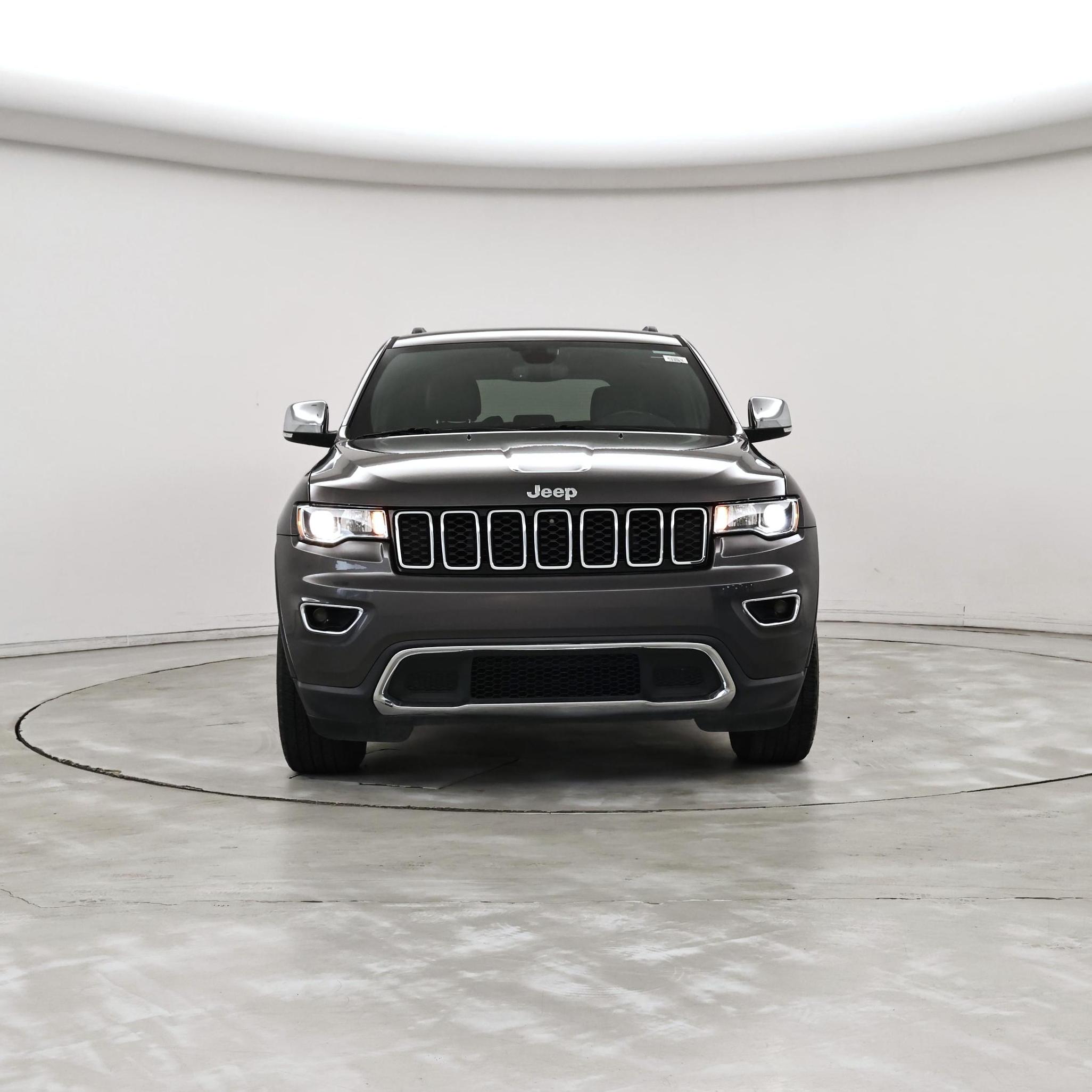 Thumbnail: 2018 Jeep Grand Cherokee - 5