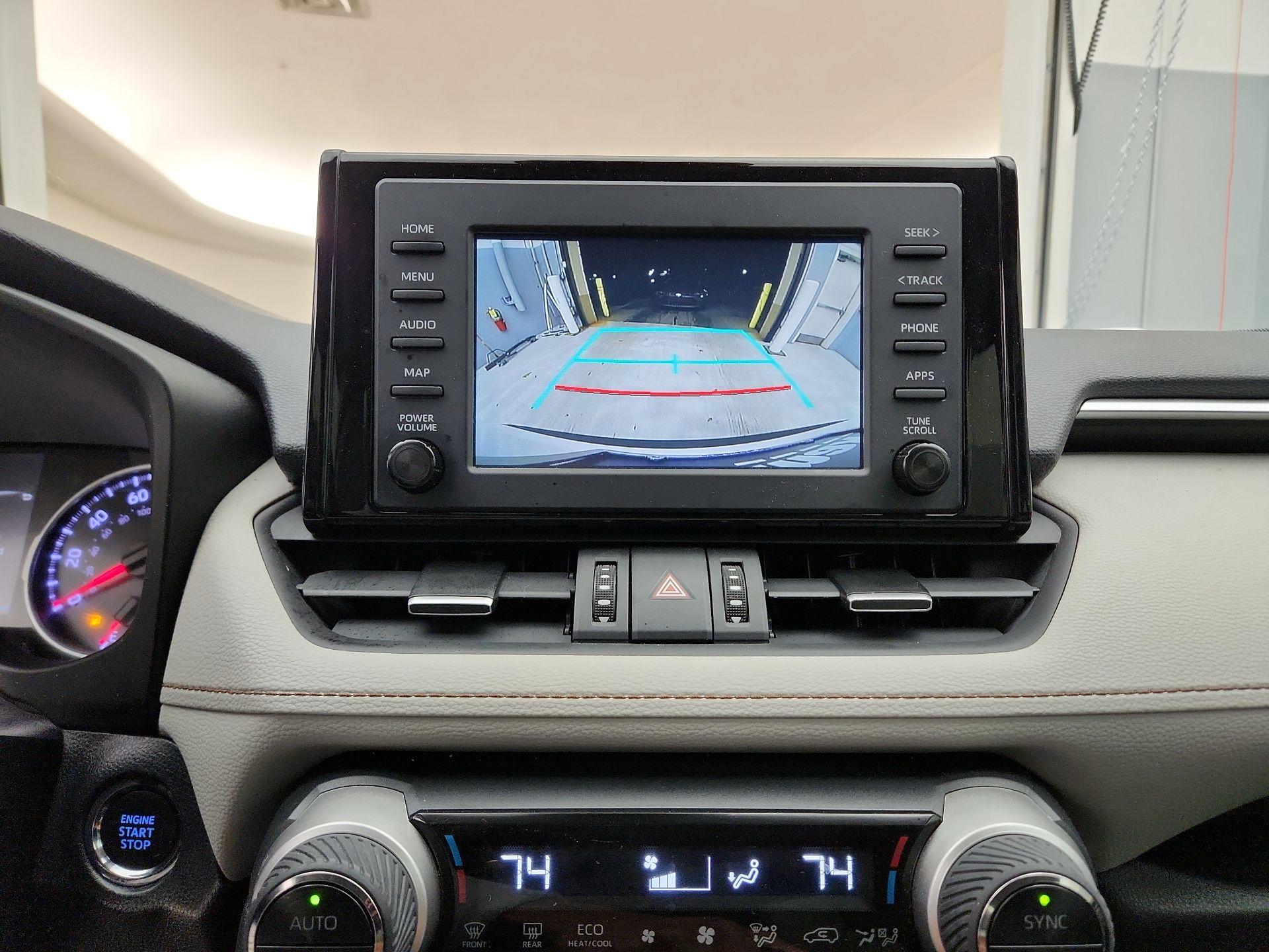 Thumbnail: 2019 Toyota RAV4 - 14