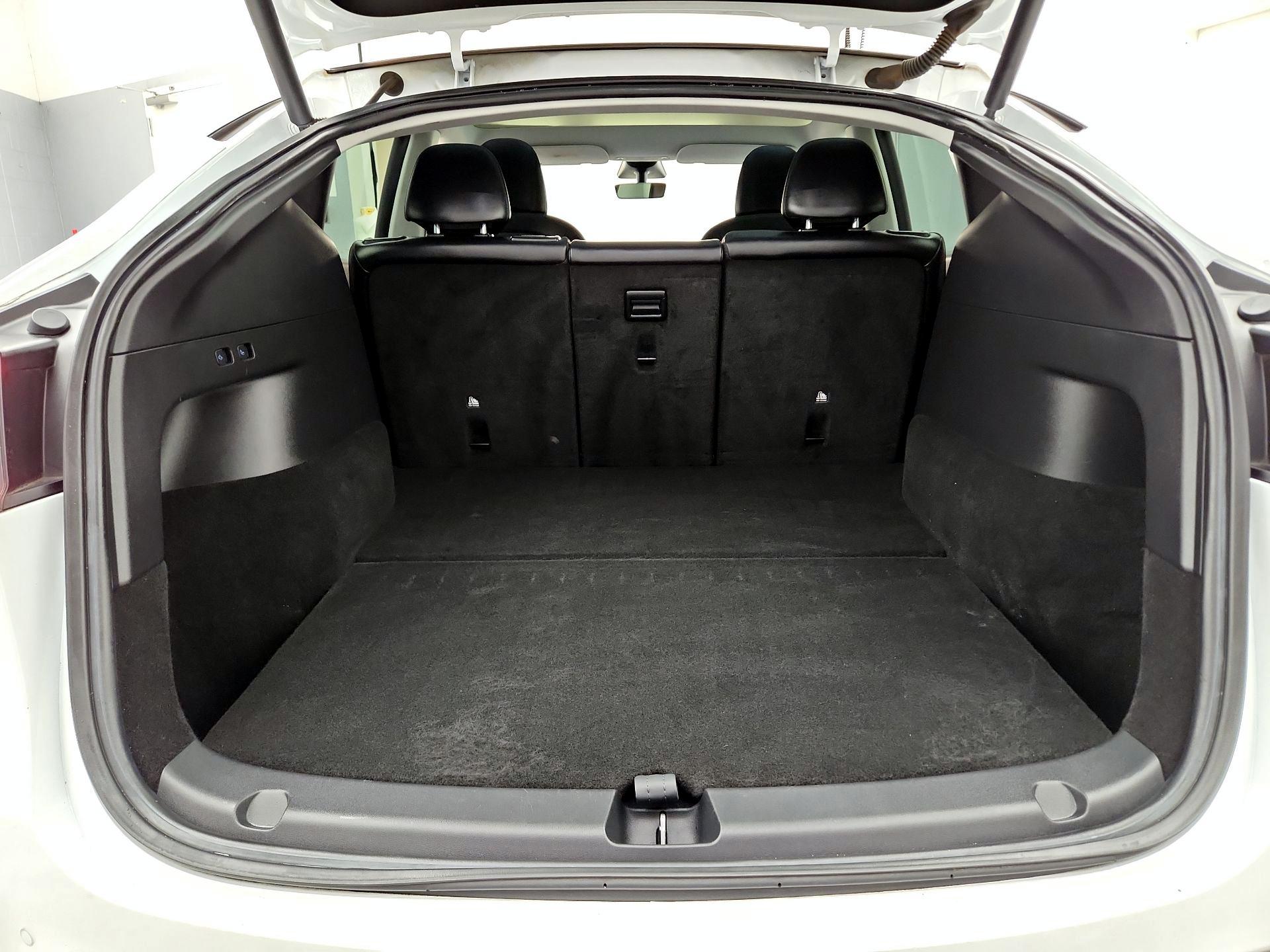 Thumbnail: 2021 Tesla Model Y - 19