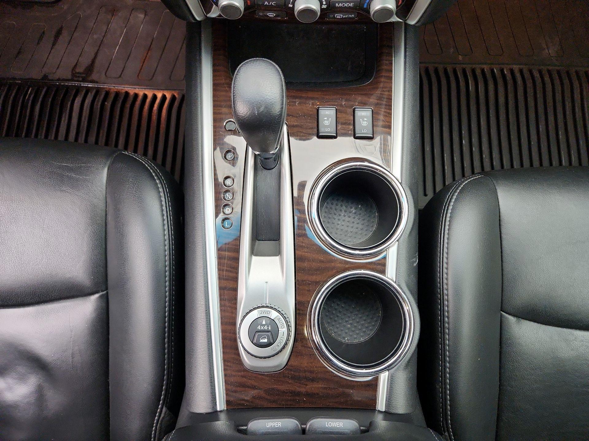 Thumbnail: 2016 Nissan Pathfinder - 17