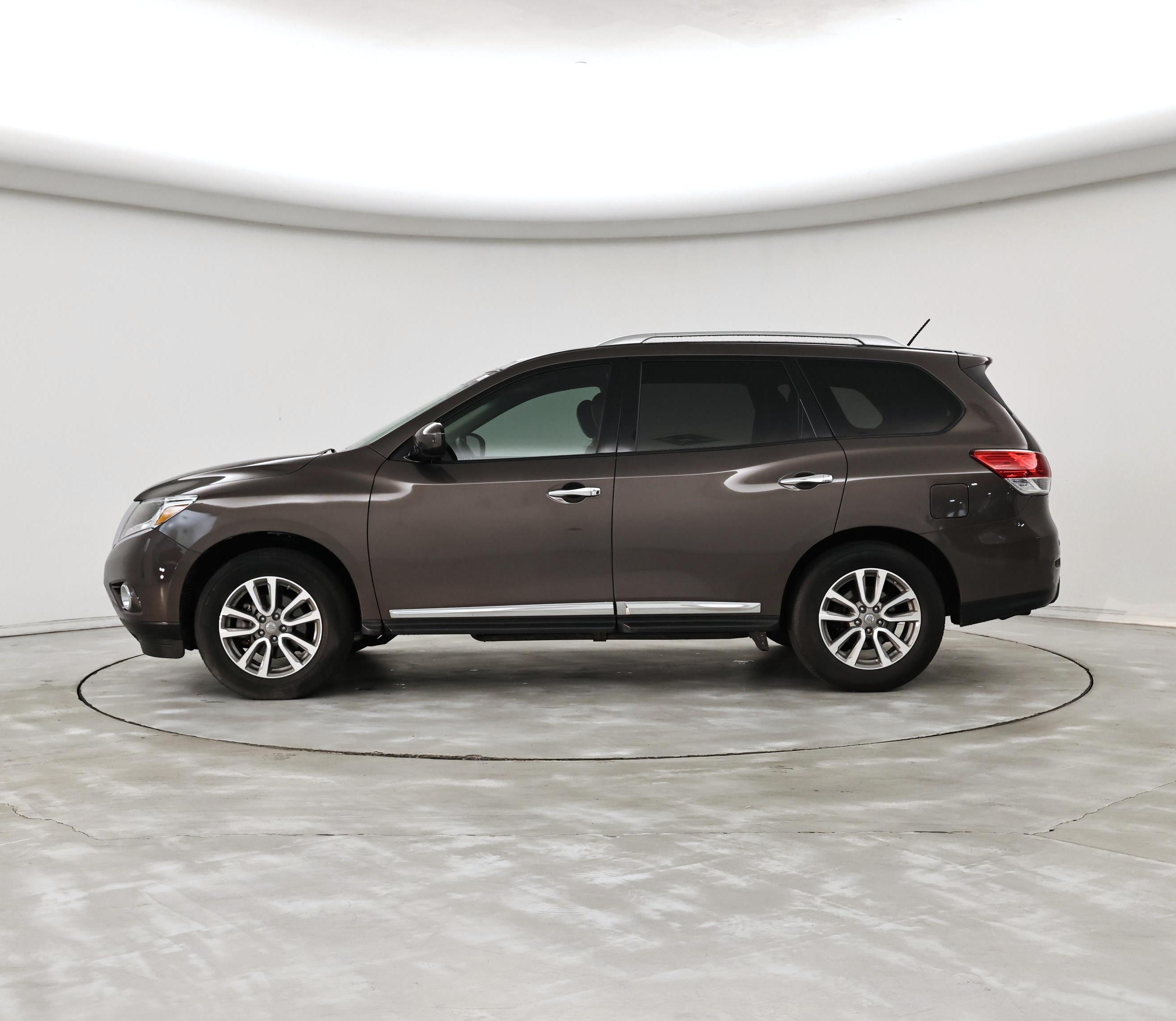 Thumbnail: 2016 Nissan Pathfinder - 3