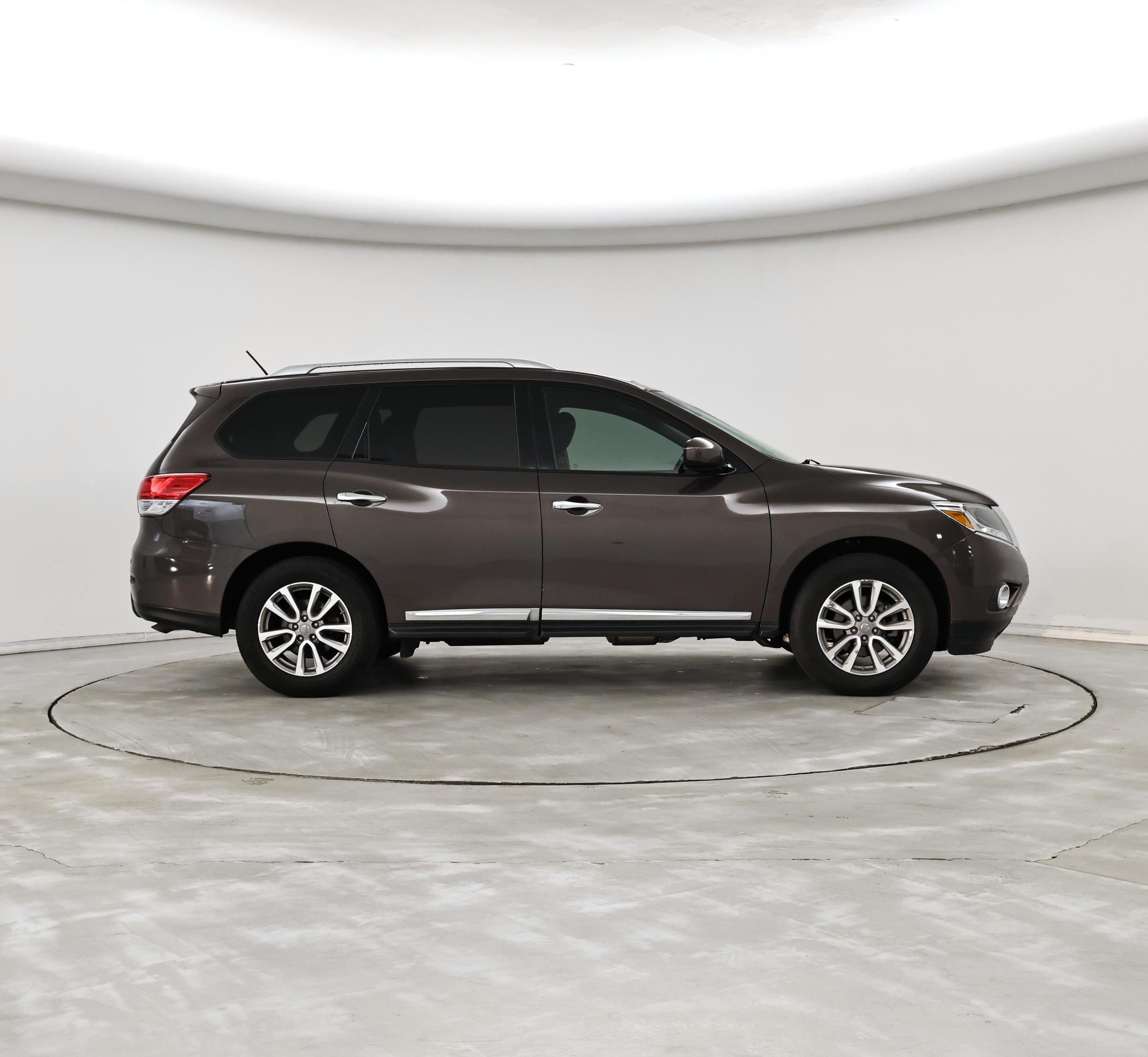 Thumbnail: 2016 Nissan Pathfinder - 7