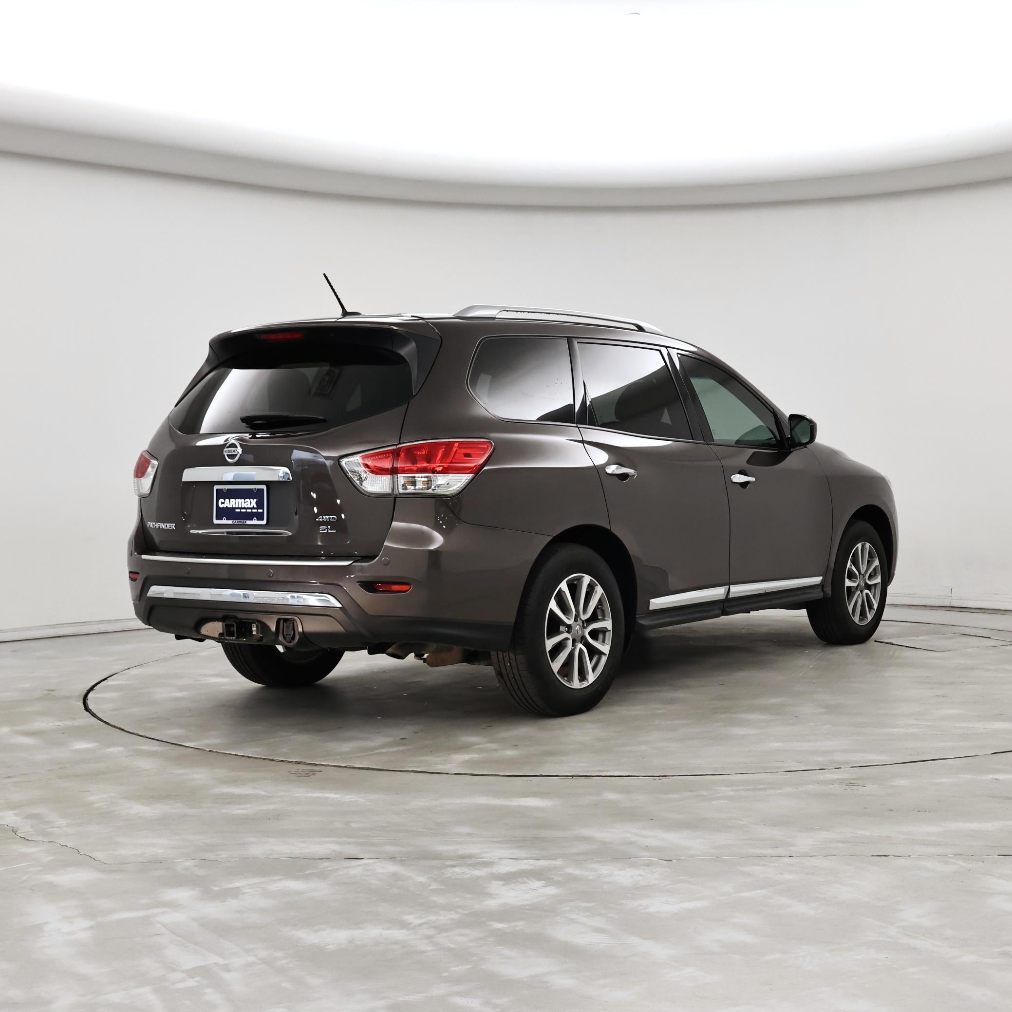 Thumbnail: 2016 Nissan Pathfinder - 8