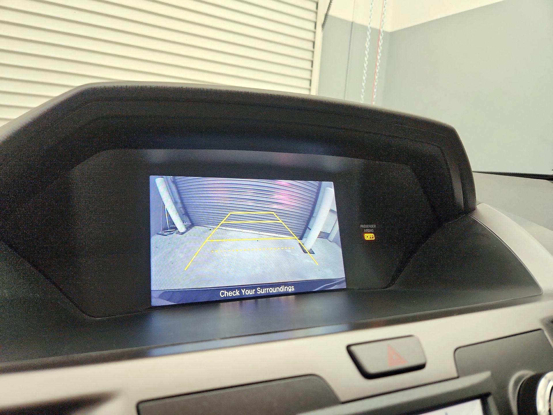 Thumbnail: 2016 Honda Odyssey - 14