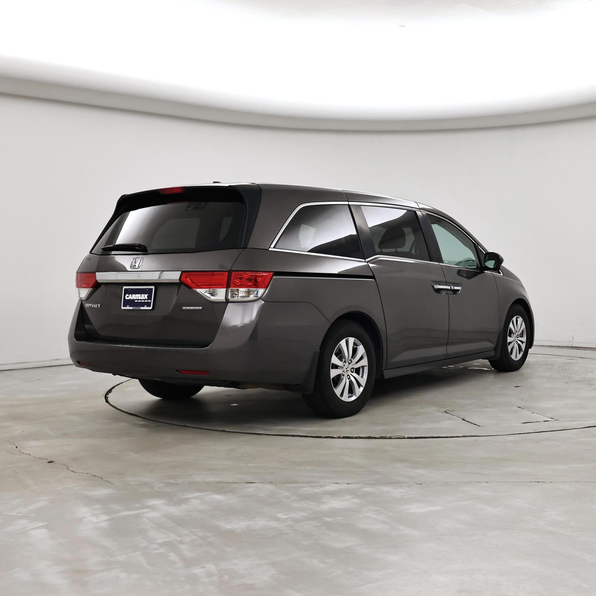 Thumbnail: 2016 Honda Odyssey - 8