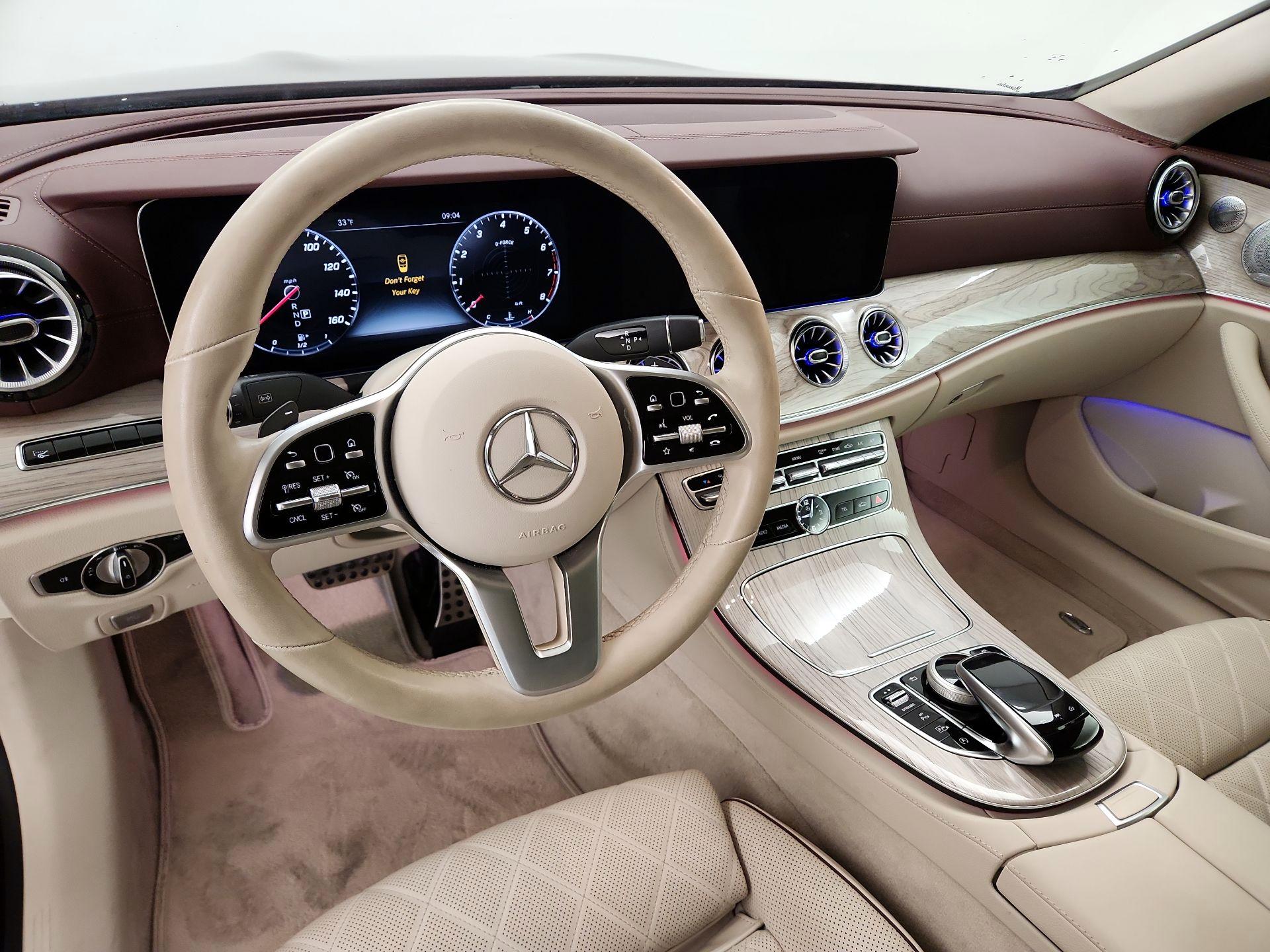 Thumbnail: 2020 Mercedes-Benz E-Class - 9