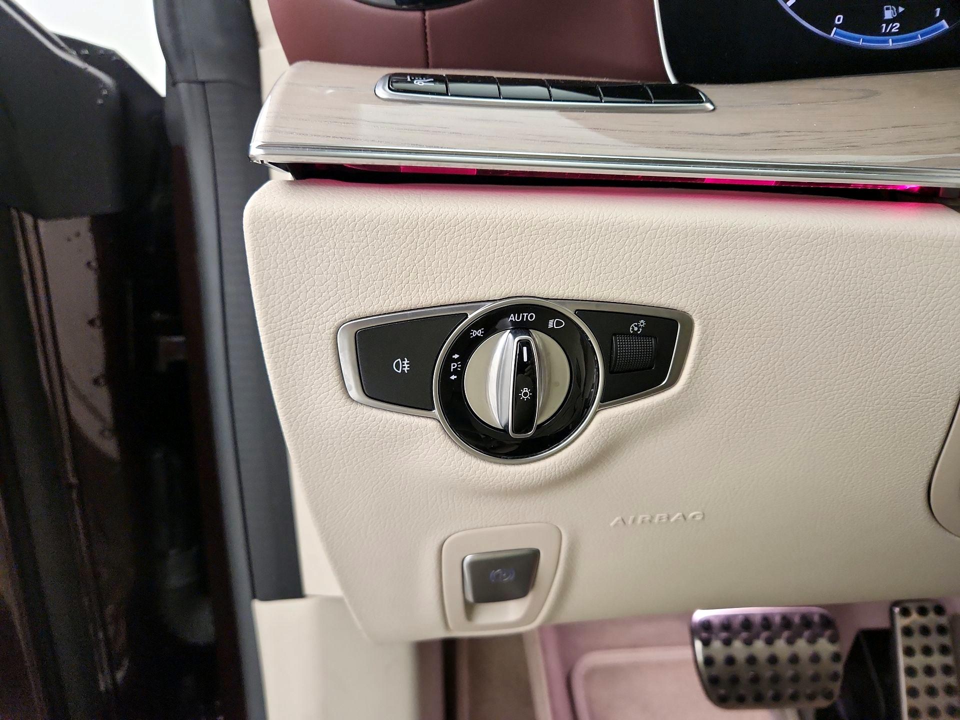 Thumbnail: 2020 Mercedes-Benz E-Class - 13