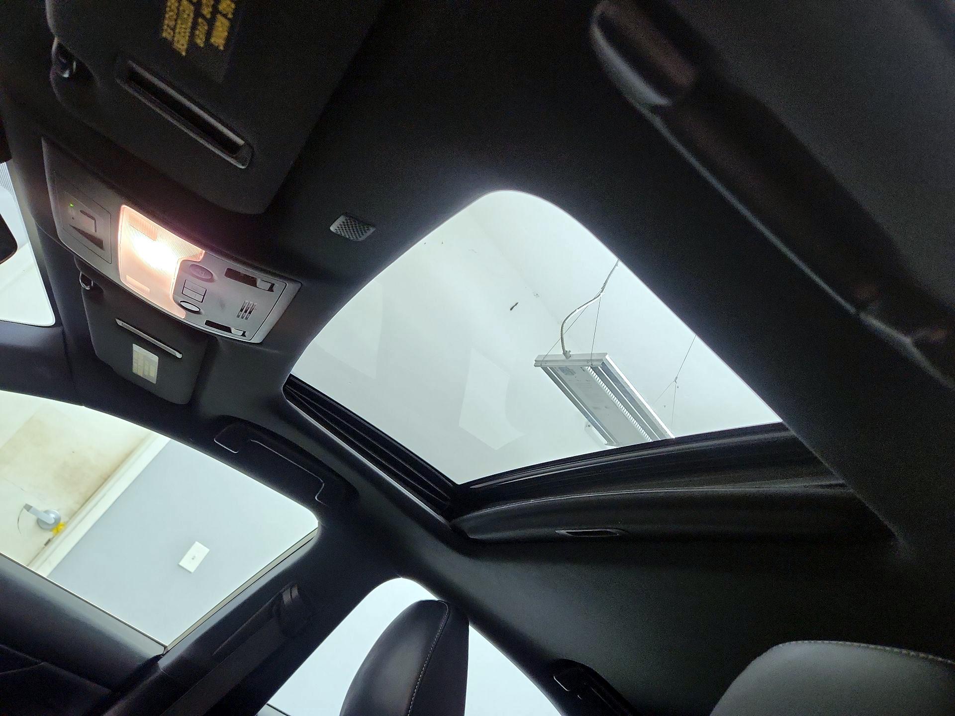 Thumbnail: 2018 Lexus IS - 20