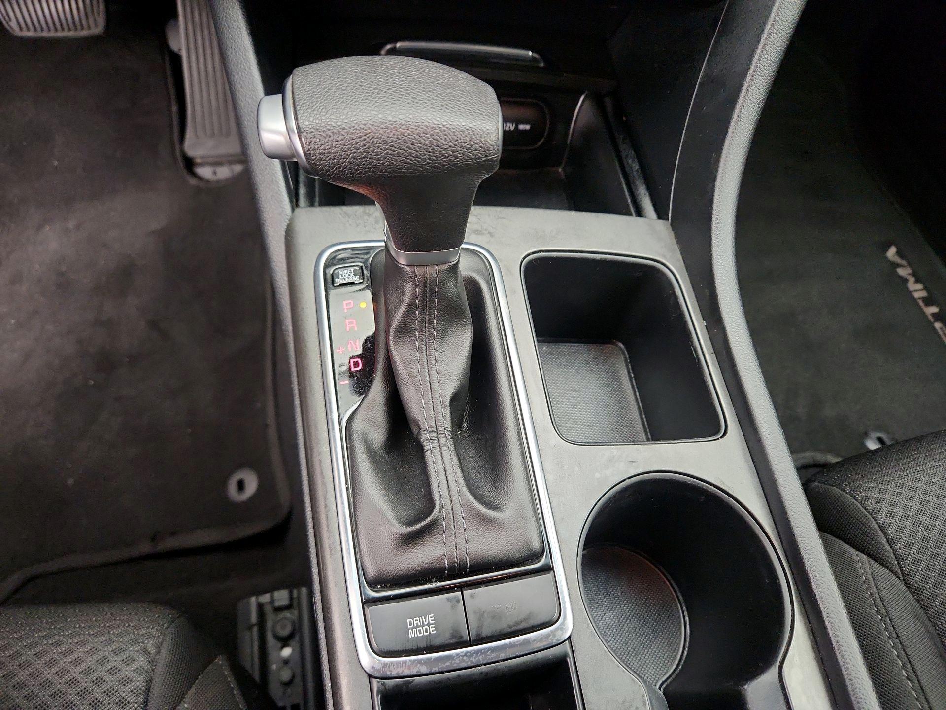 Thumbnail: 2018 Kia Optima - 17