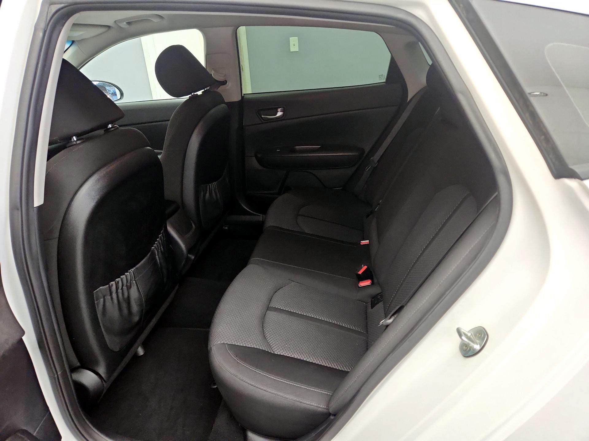 Thumbnail: 2018 Kia Optima - 19