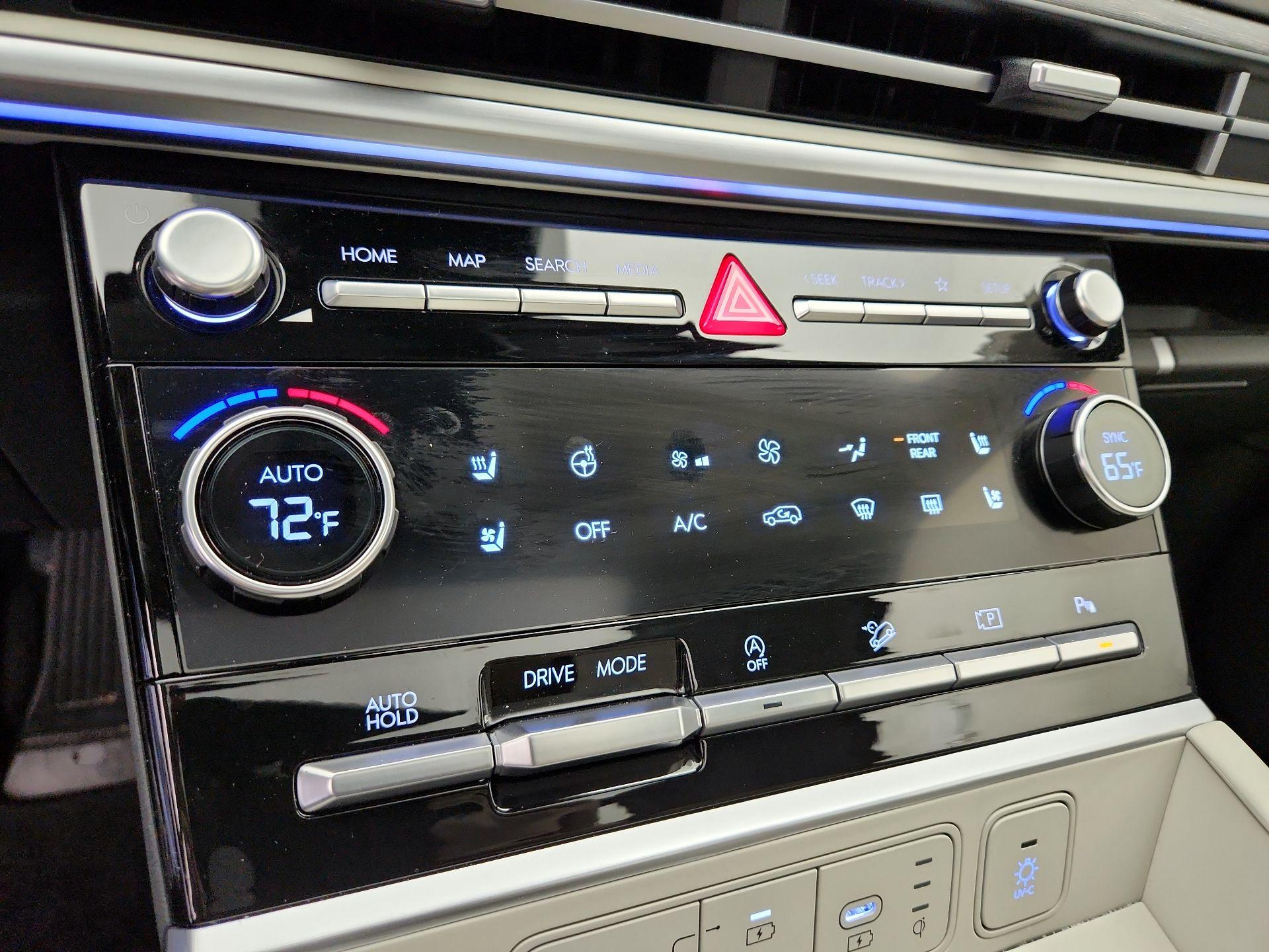 Thumbnail: 2024 Hyundai Santa Fe - 17