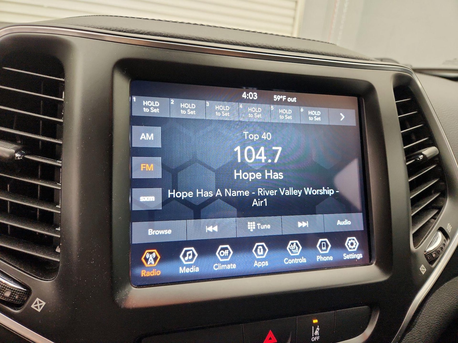 2022 Jeep Cherokee Latitude Lux - Photo 16
