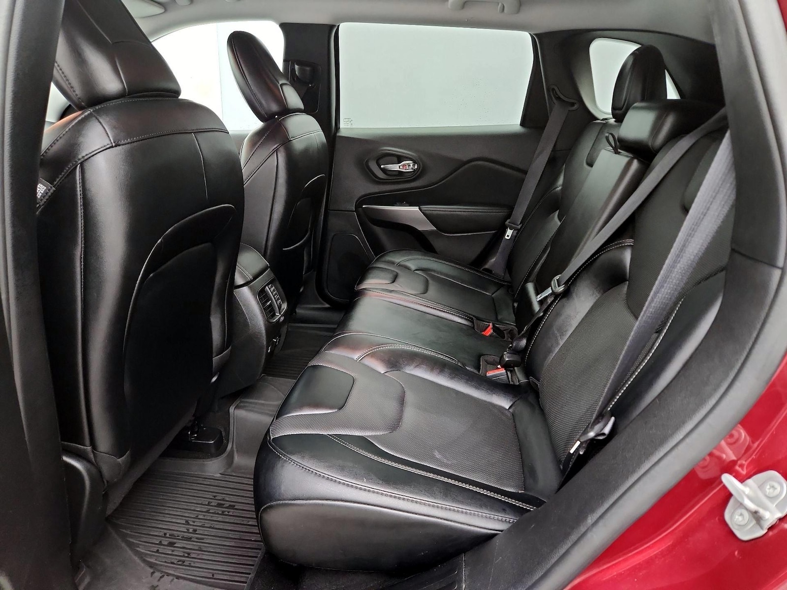 2022 Jeep Cherokee Latitude Lux - Photo 20