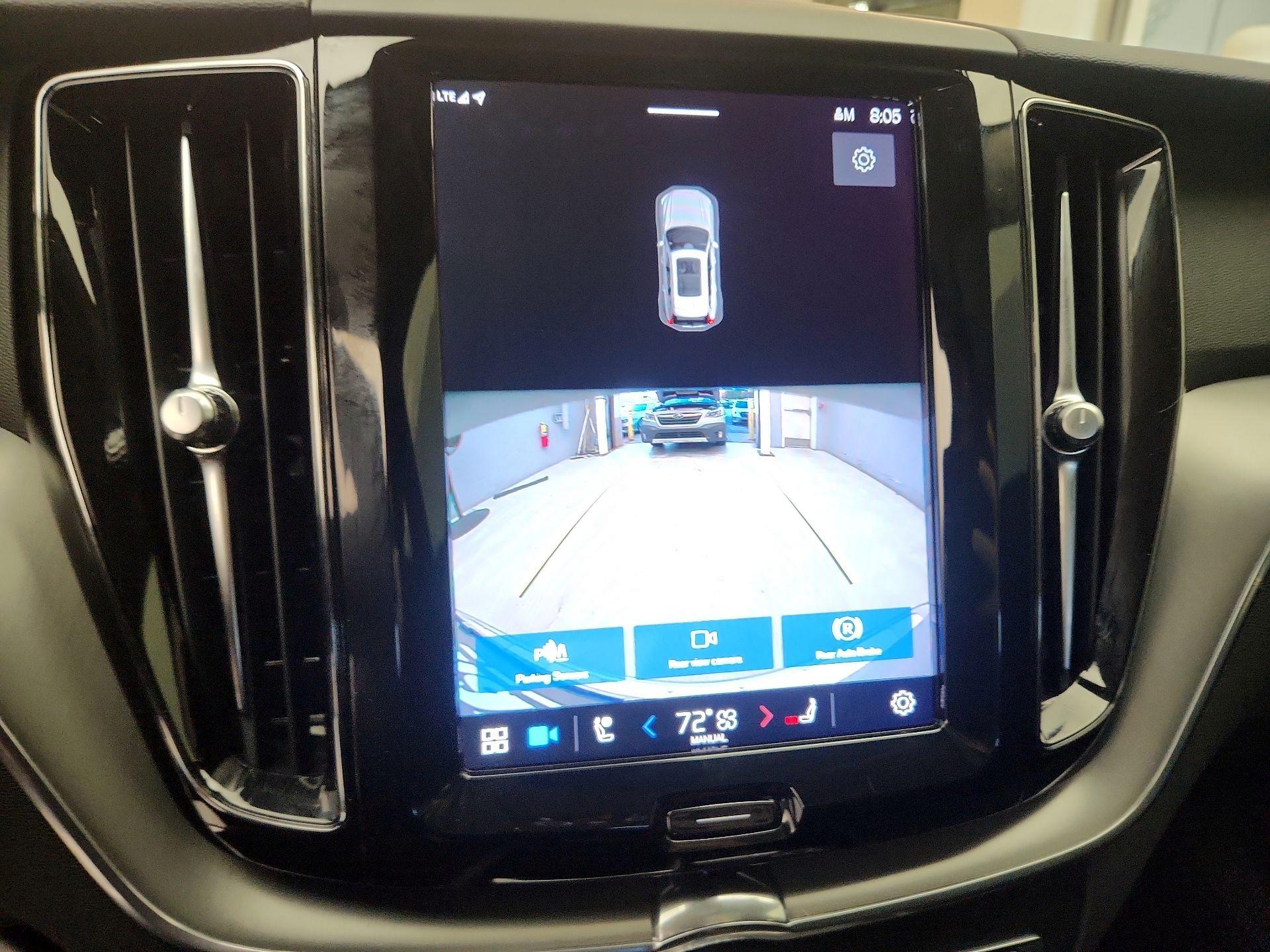 Thumbnail: 2023 Volvo XC60 - 15