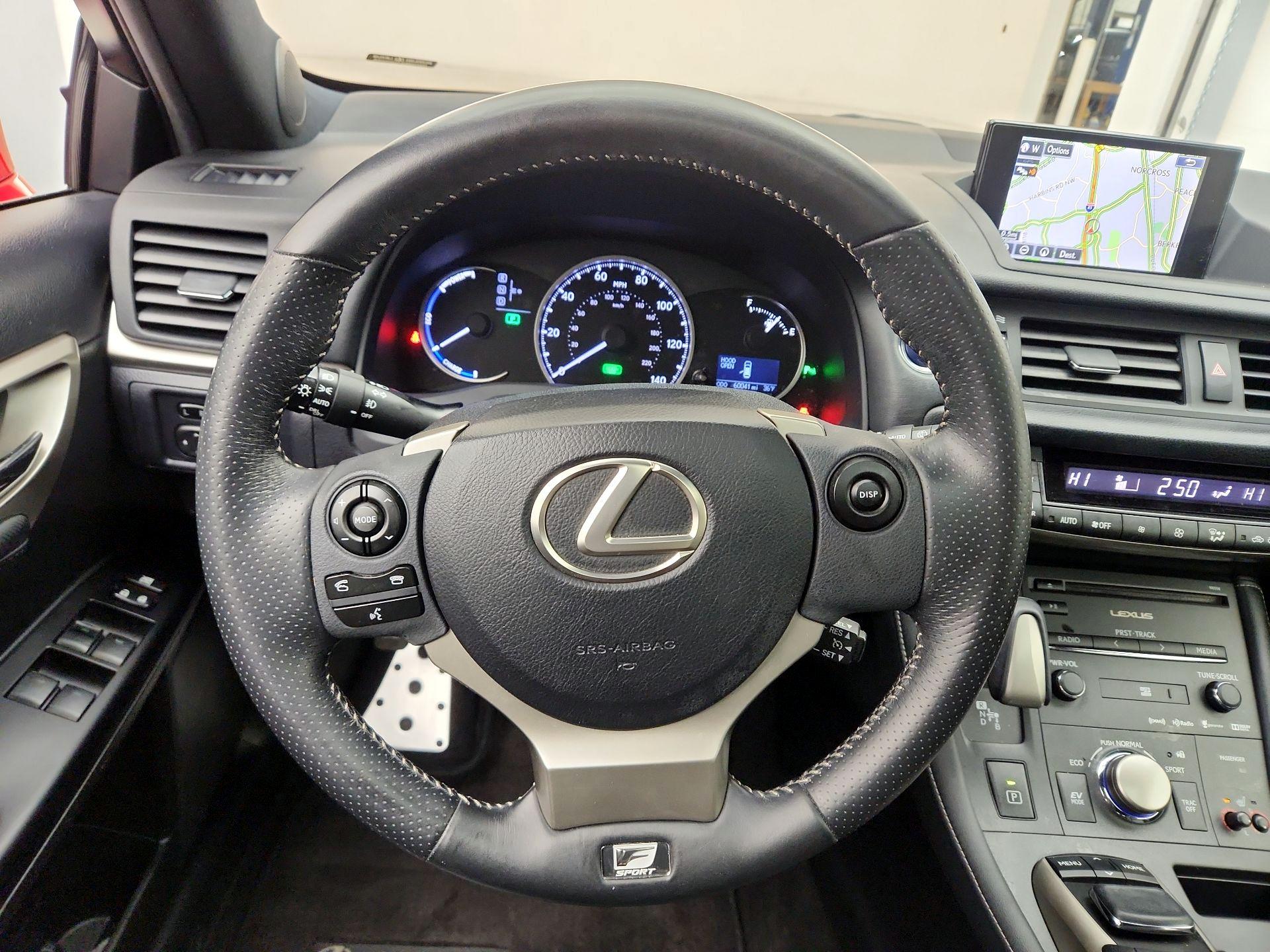 Thumbnail: 2015 Lexus CT - 10