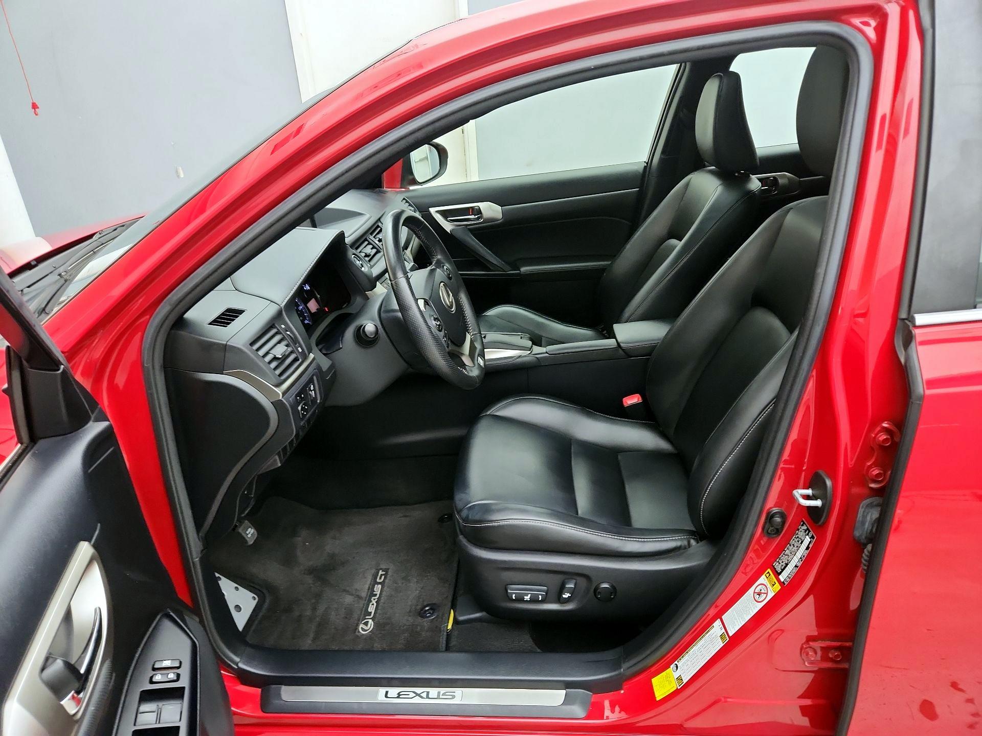 Thumbnail: 2015 Lexus CT - 11