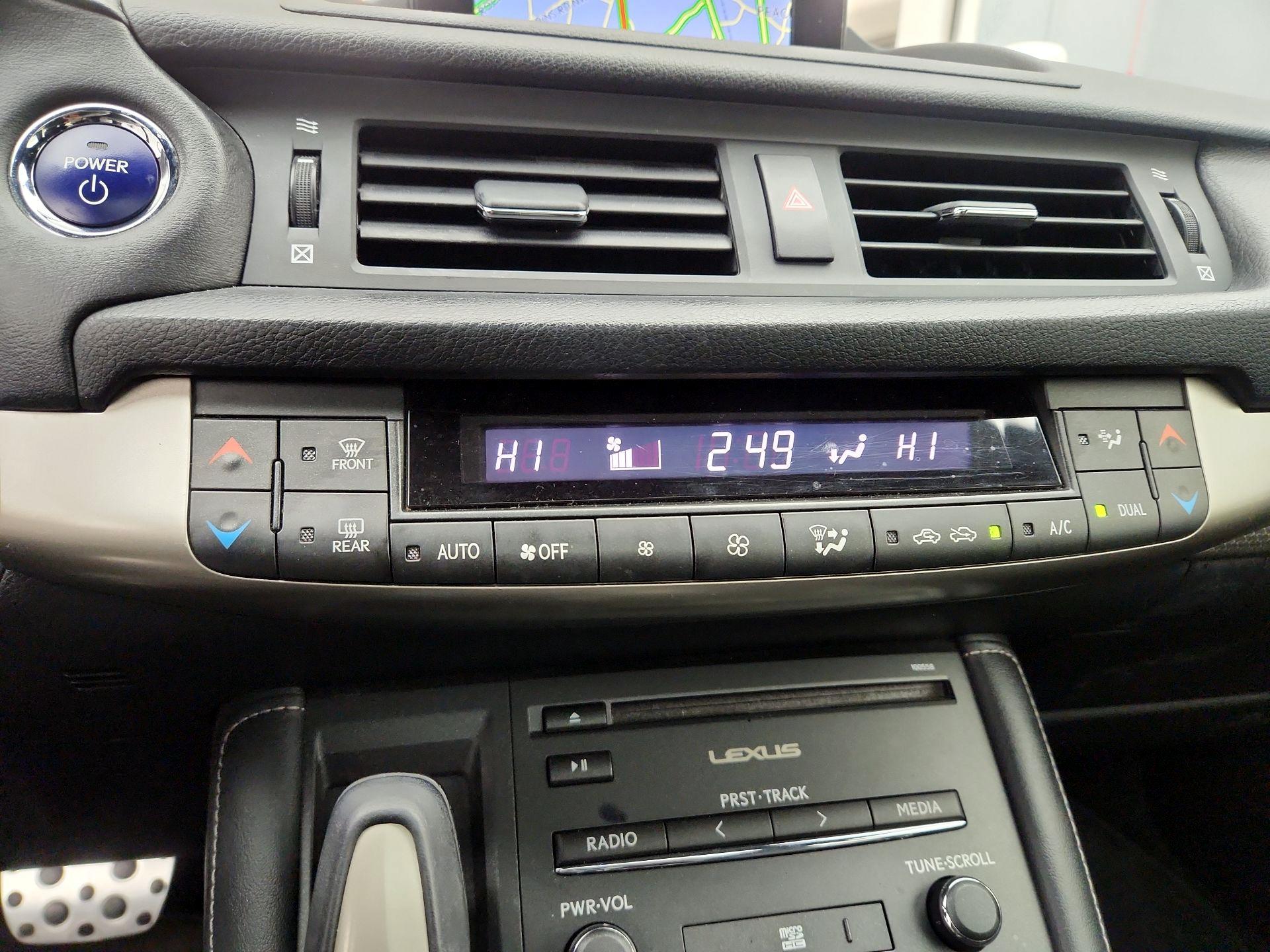 Thumbnail: 2015 Lexus CT - 17