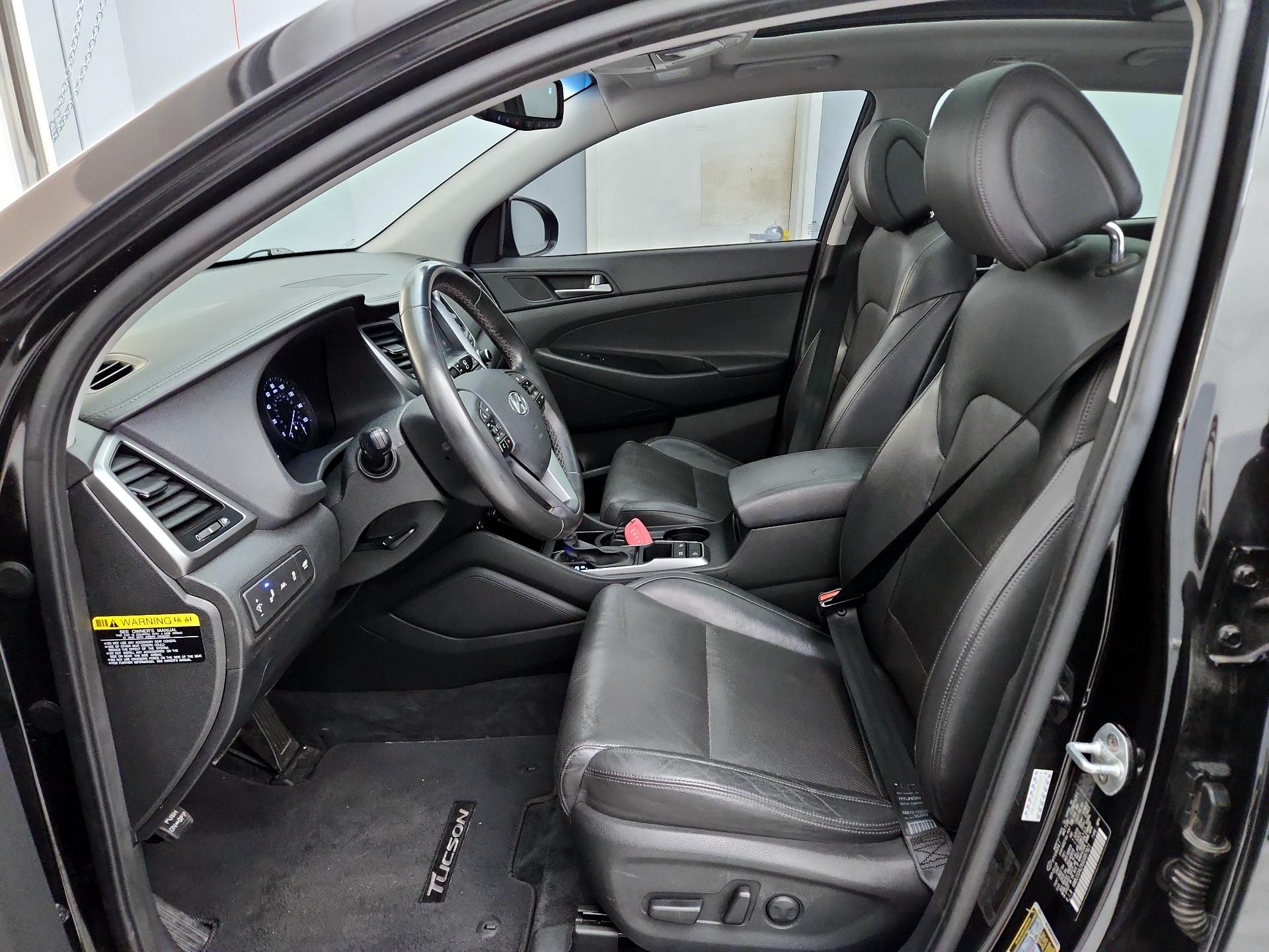 Thumbnail: 2016 Hyundai Tucson - 11