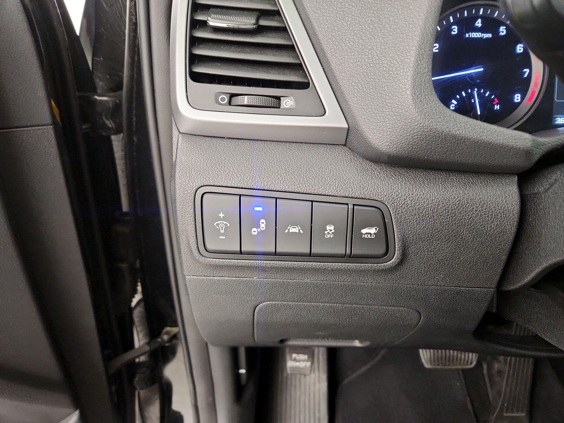 Thumbnail: 2016 Hyundai Tucson - 13