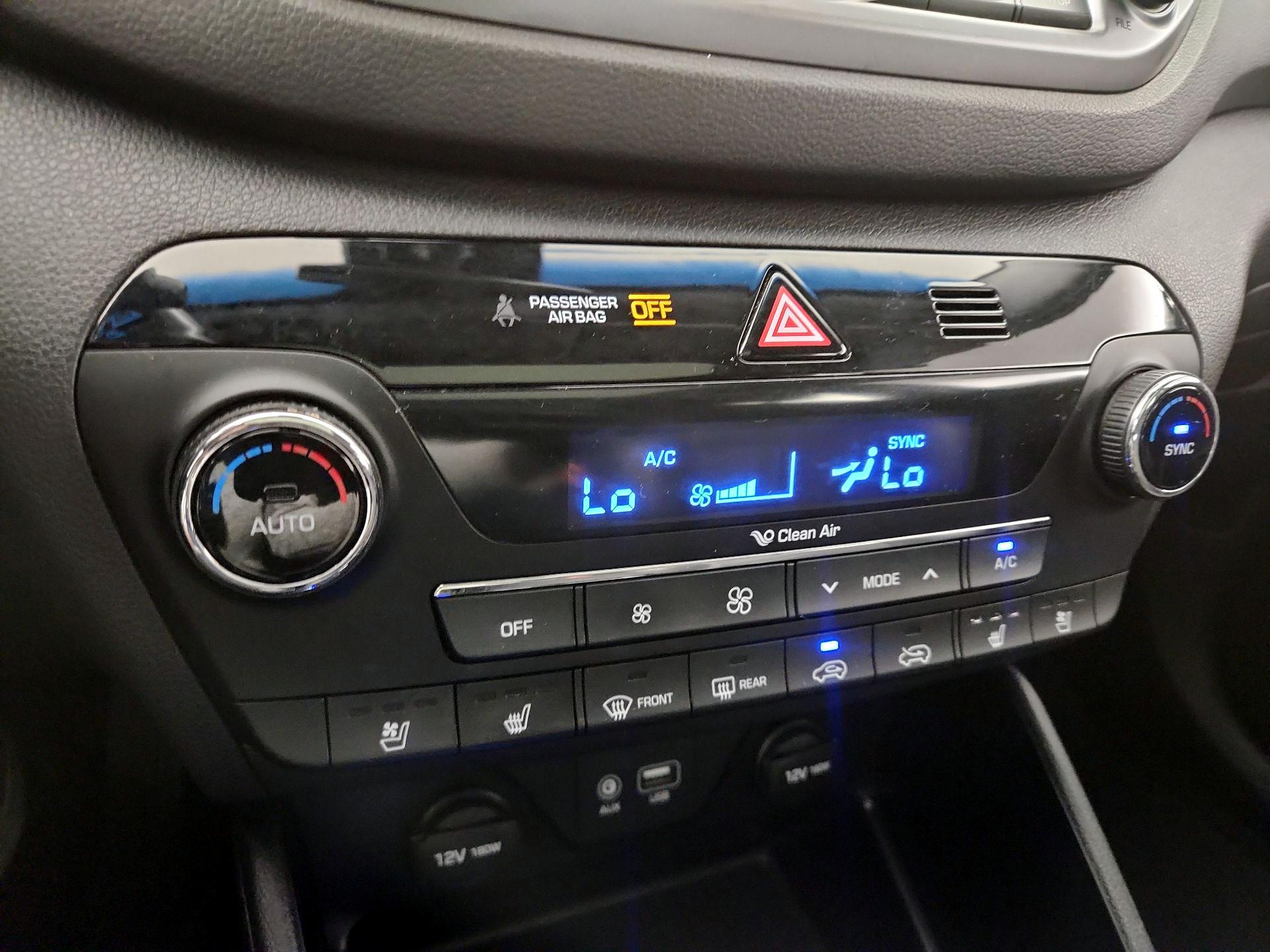 Thumbnail: 2016 Hyundai Tucson - 17