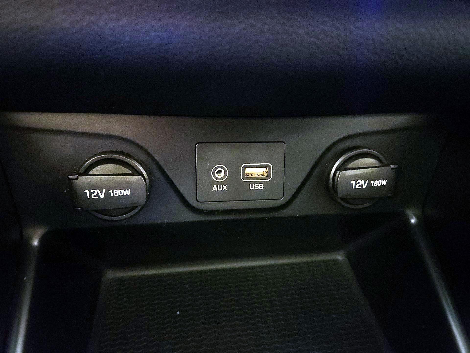 Thumbnail: 2016 Hyundai Tucson - 19