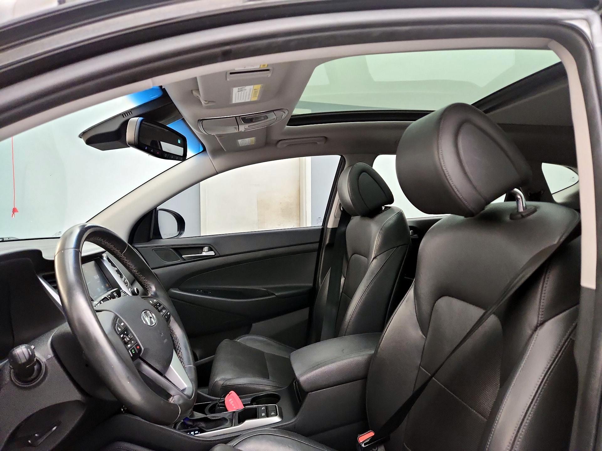 Thumbnail: 2016 Hyundai Tucson - 20