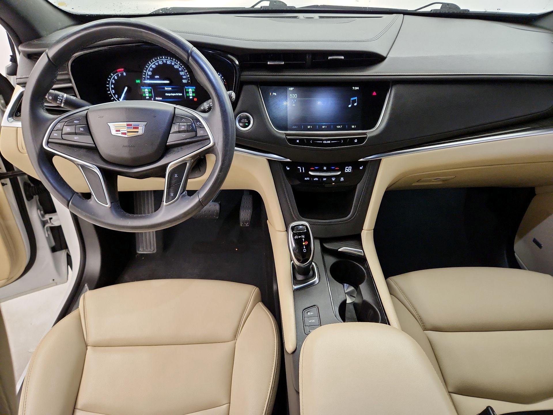 Thumbnail: 2018 Cadillac XT5 - 9