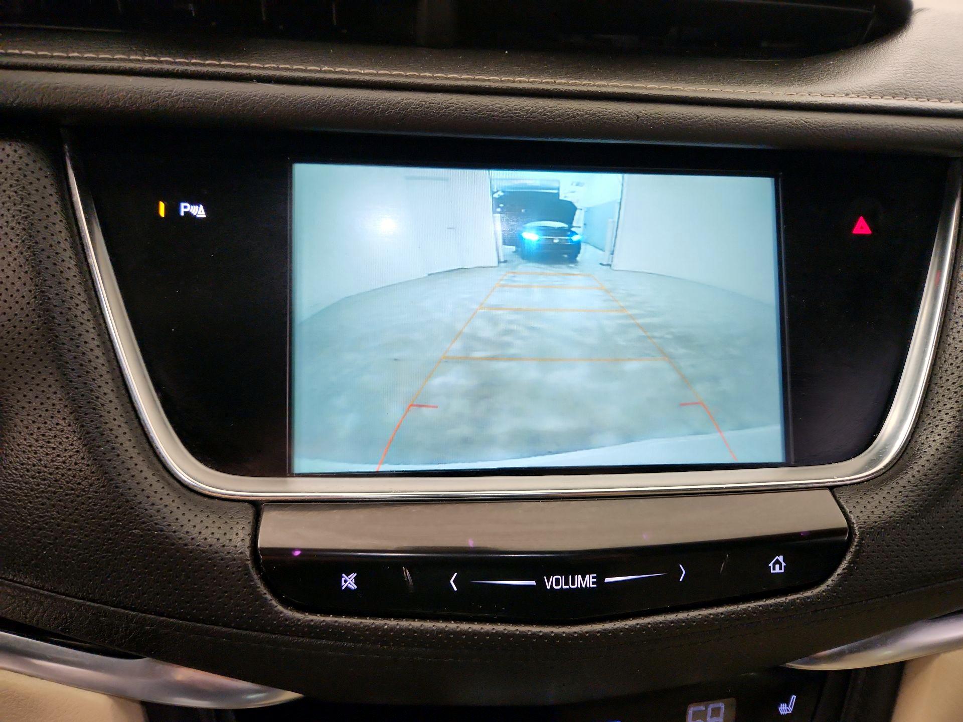 Thumbnail: 2018 Cadillac XT5 - 14