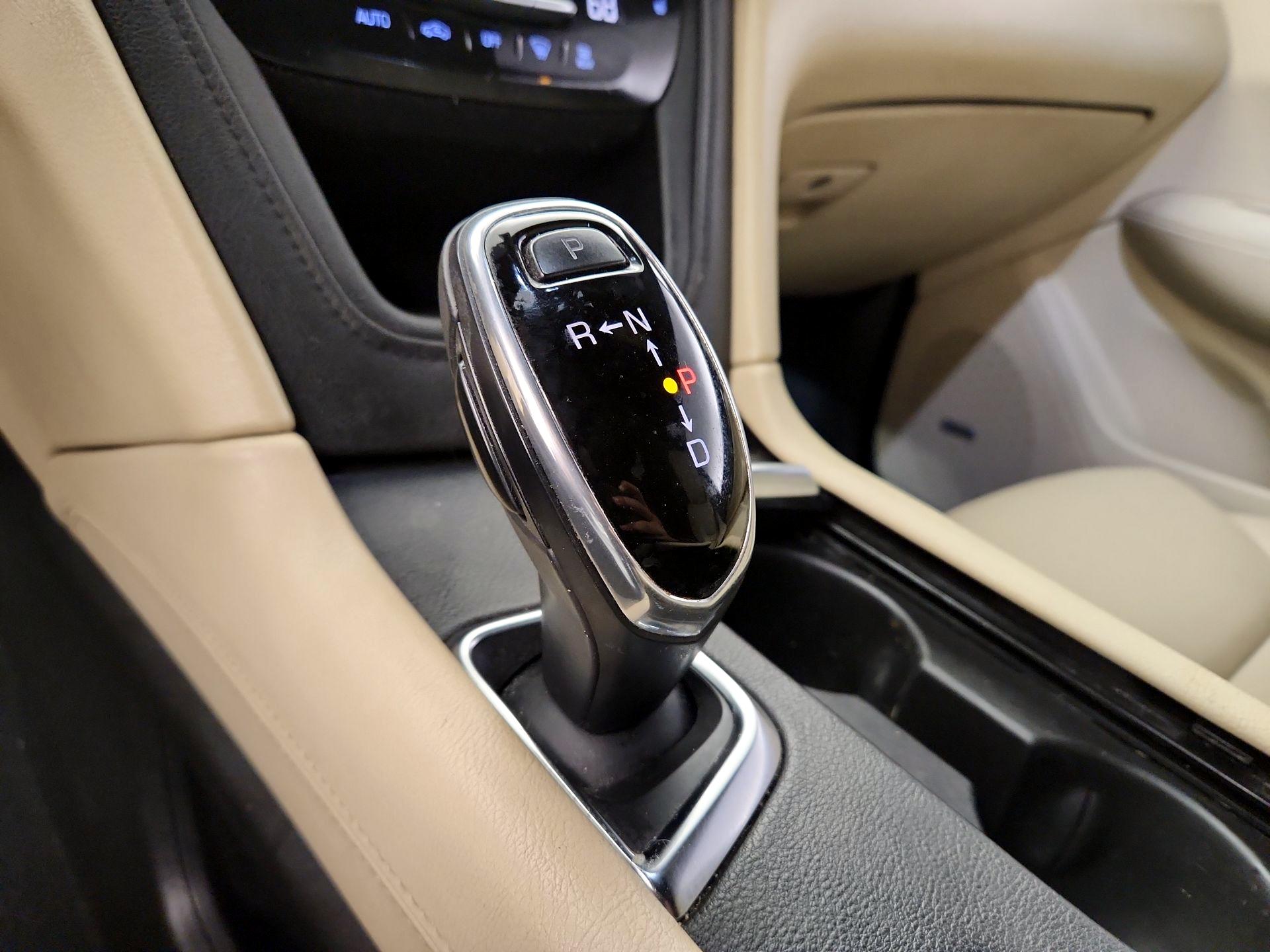 Thumbnail: 2018 Cadillac XT5 - 17