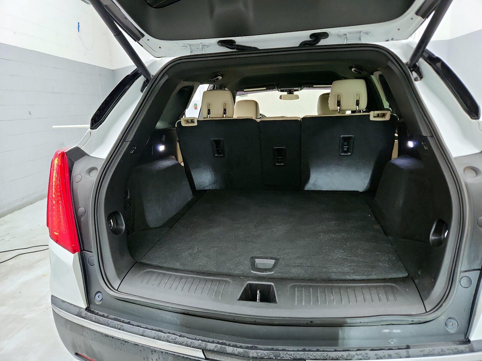 Thumbnail: 2018 Cadillac XT5 - 20