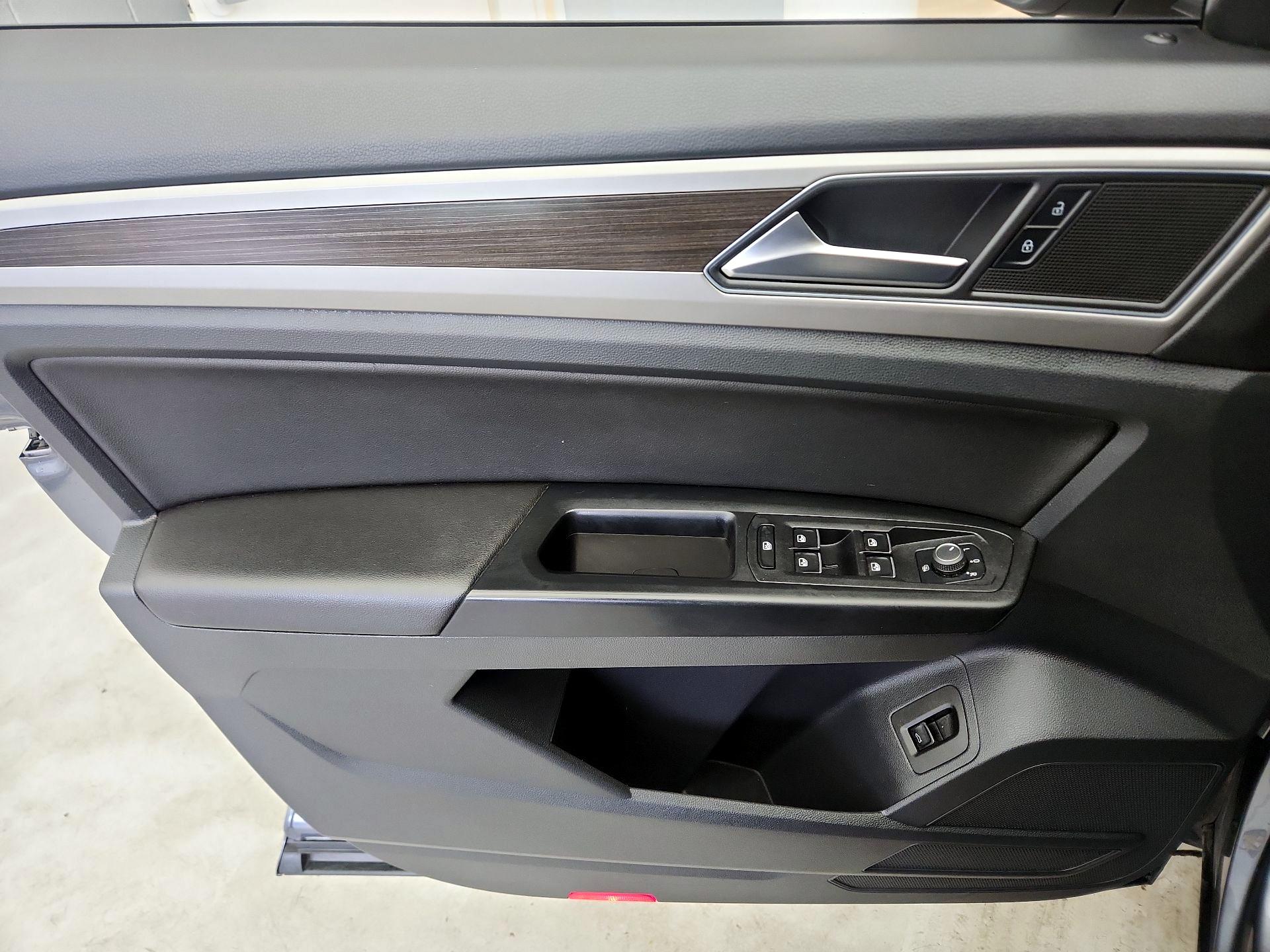 Thumbnail: 2019 Volkswagen Atlas - 12