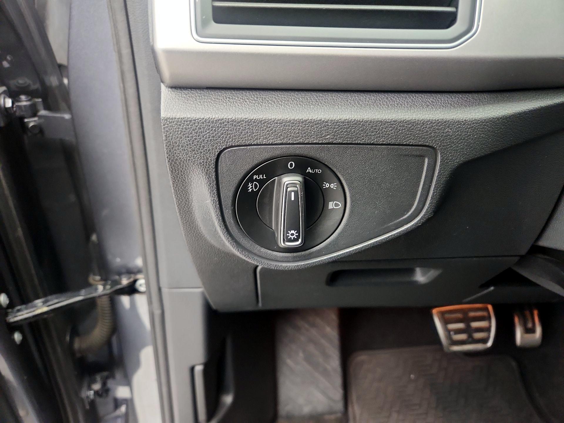 Thumbnail: 2019 Volkswagen Atlas - 13