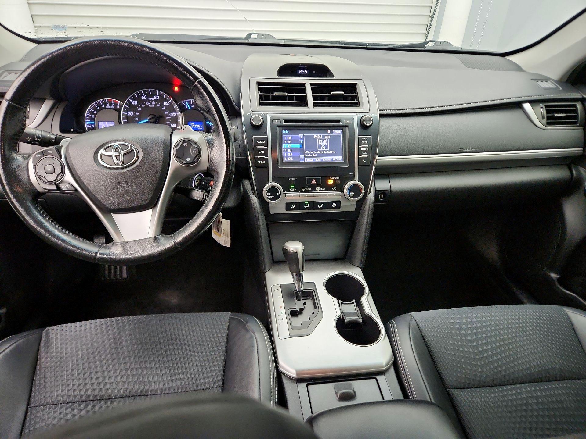 Thumbnail: 2014 Toyota Camry - 9