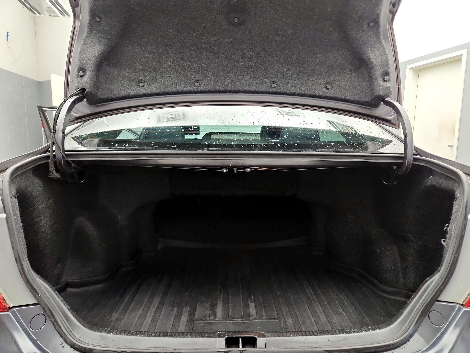 Thumbnail: 2014 Toyota Camry - 20