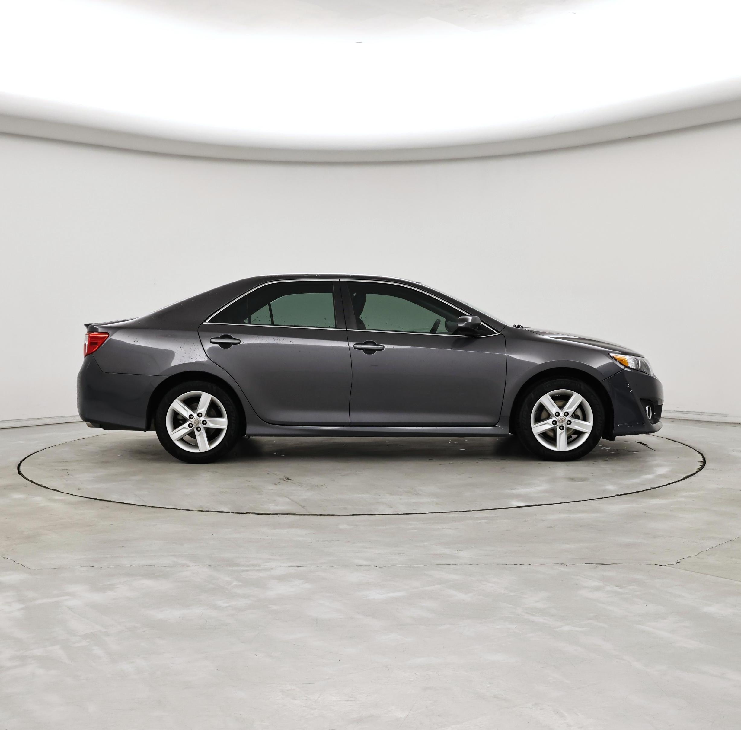 Thumbnail: 2014 Toyota Camry - 7